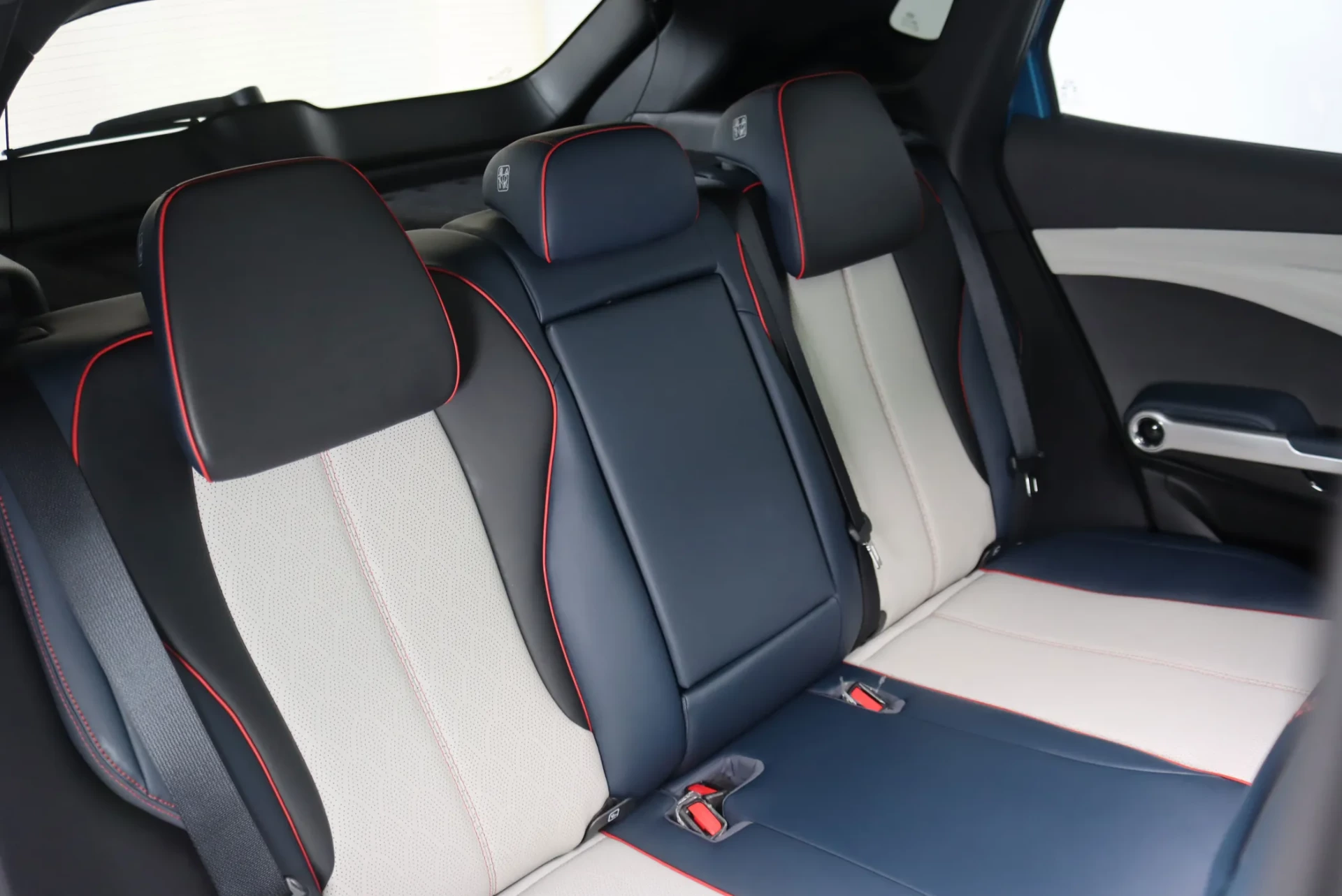 BYD Atto 3 Comfort 18