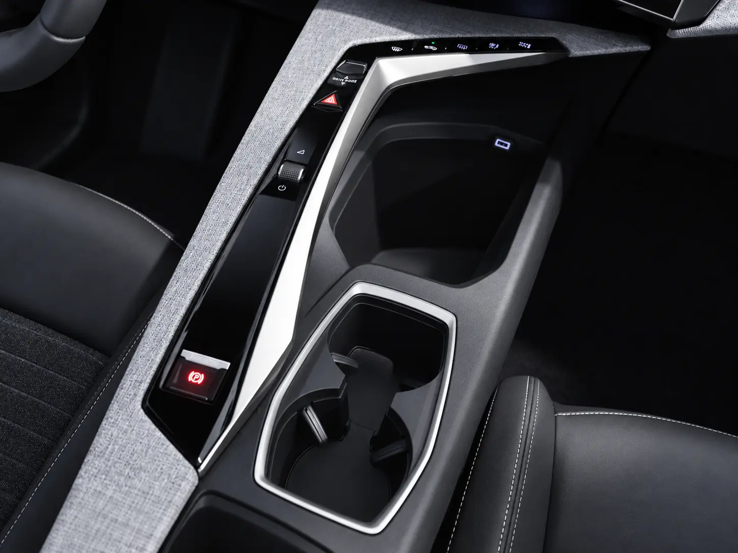 Peugeot E-3008 73 kWh Allure 14