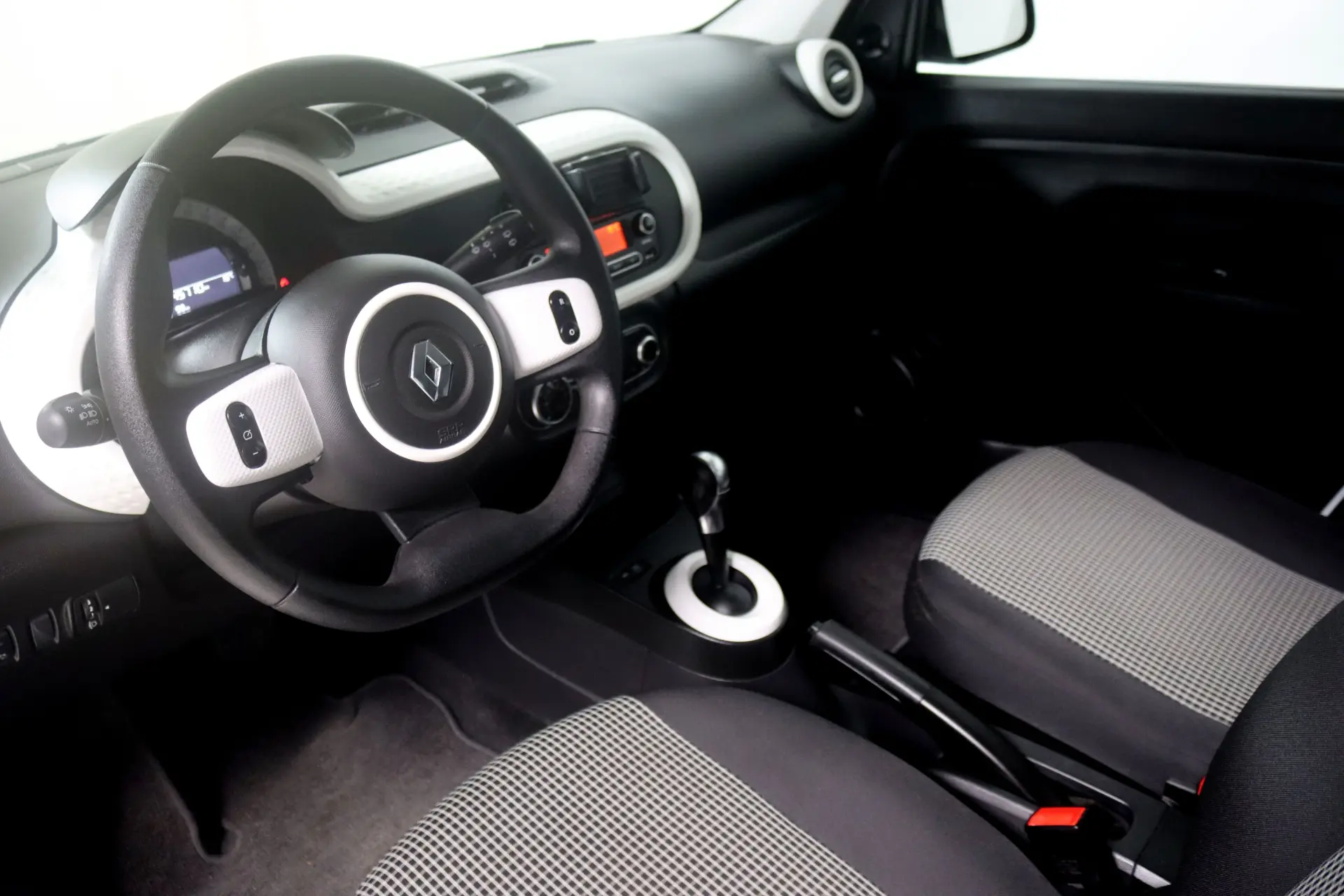Renault Twingo E-Tech 27.5 kWh Techno Autonomia Urbana 7
