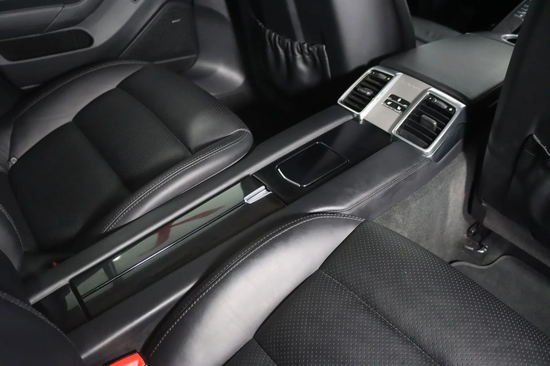 Porsche Panamera S Hybrid 17