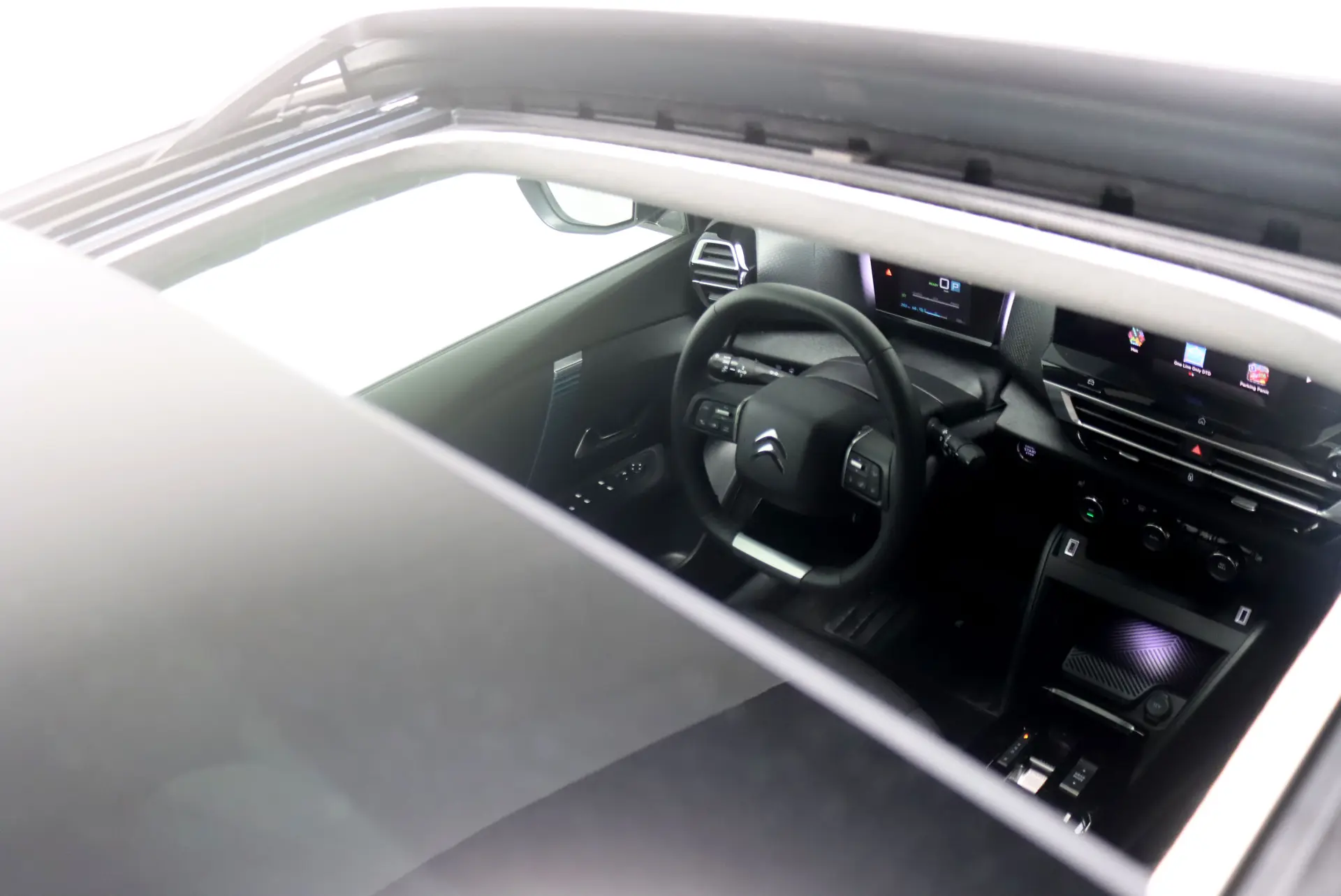 Citroen e-C4 X 50 kWh Shine 28