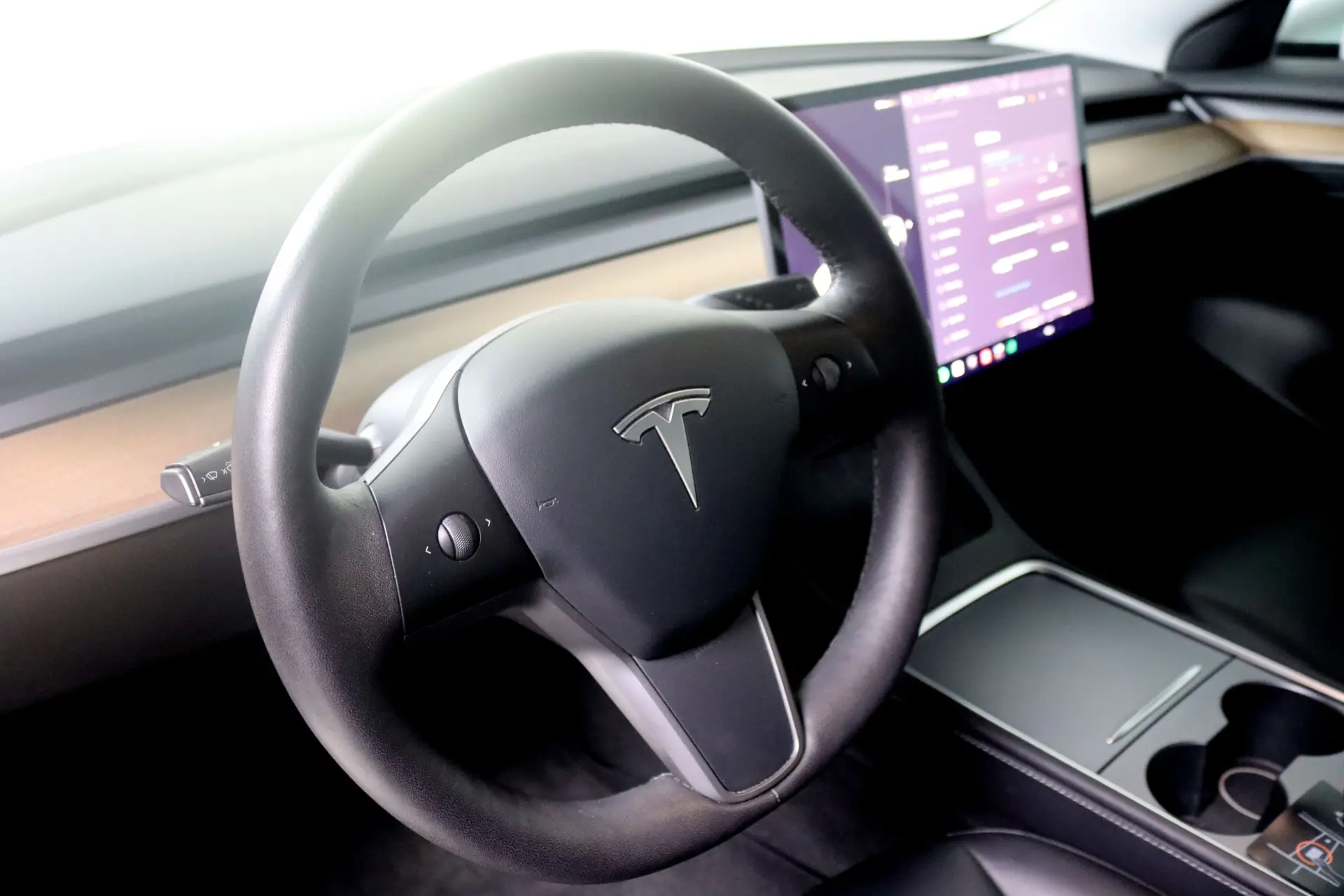 Tesla Model 3 Long-Range Dual Motor AWD 12