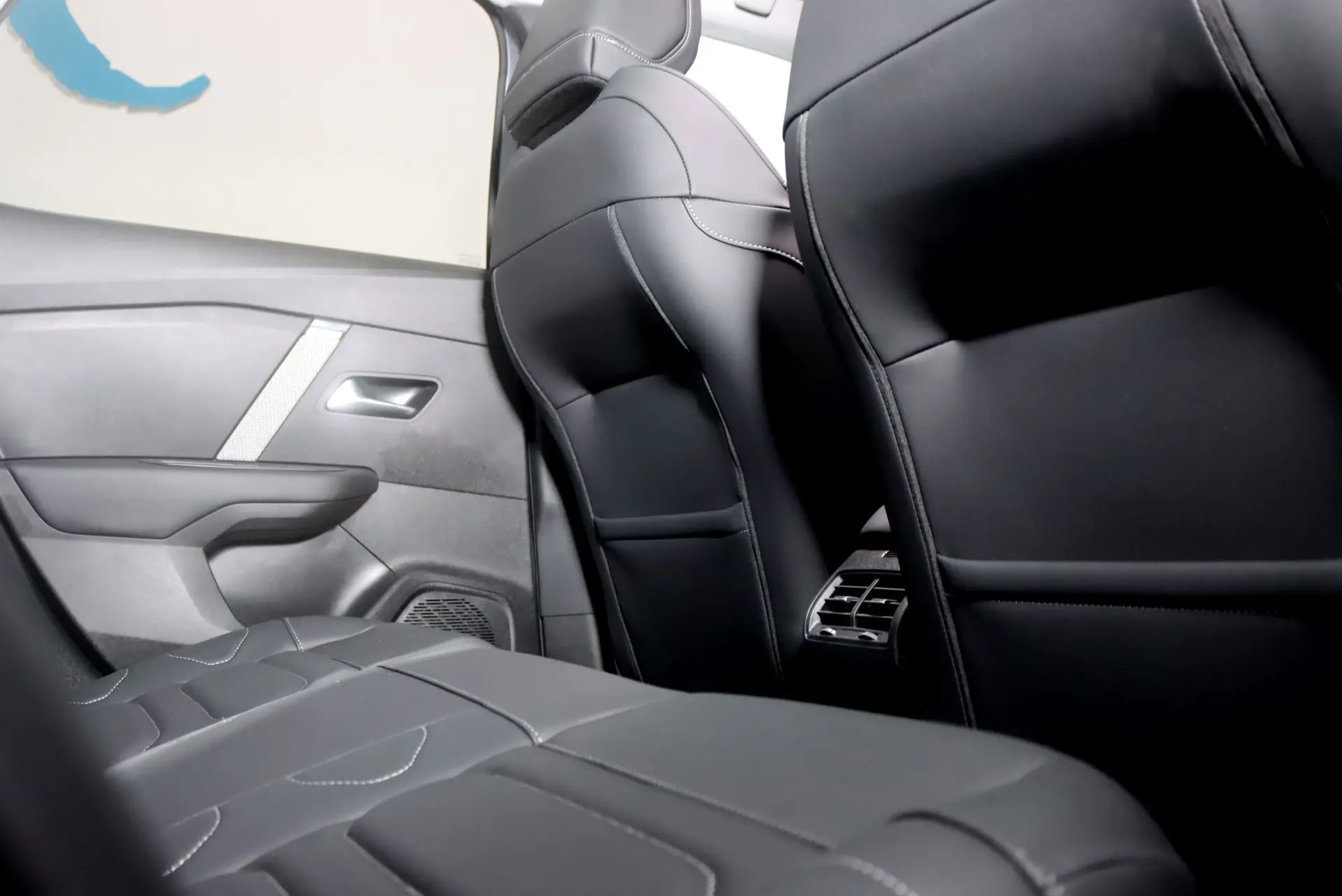 Citroen e-C4 X 50 kWh Shine 30
