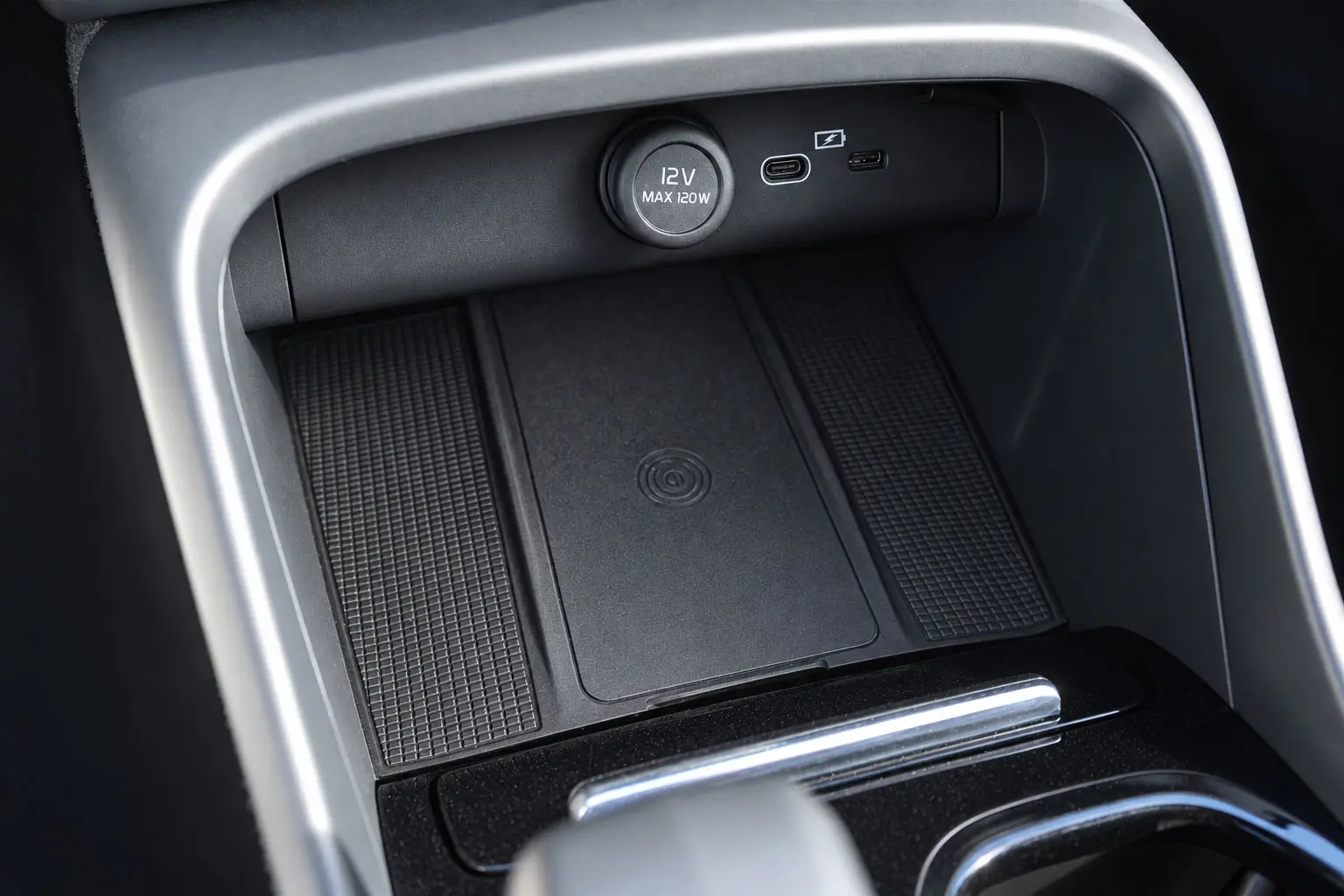 Volvo XC 40 Recharge Core 16