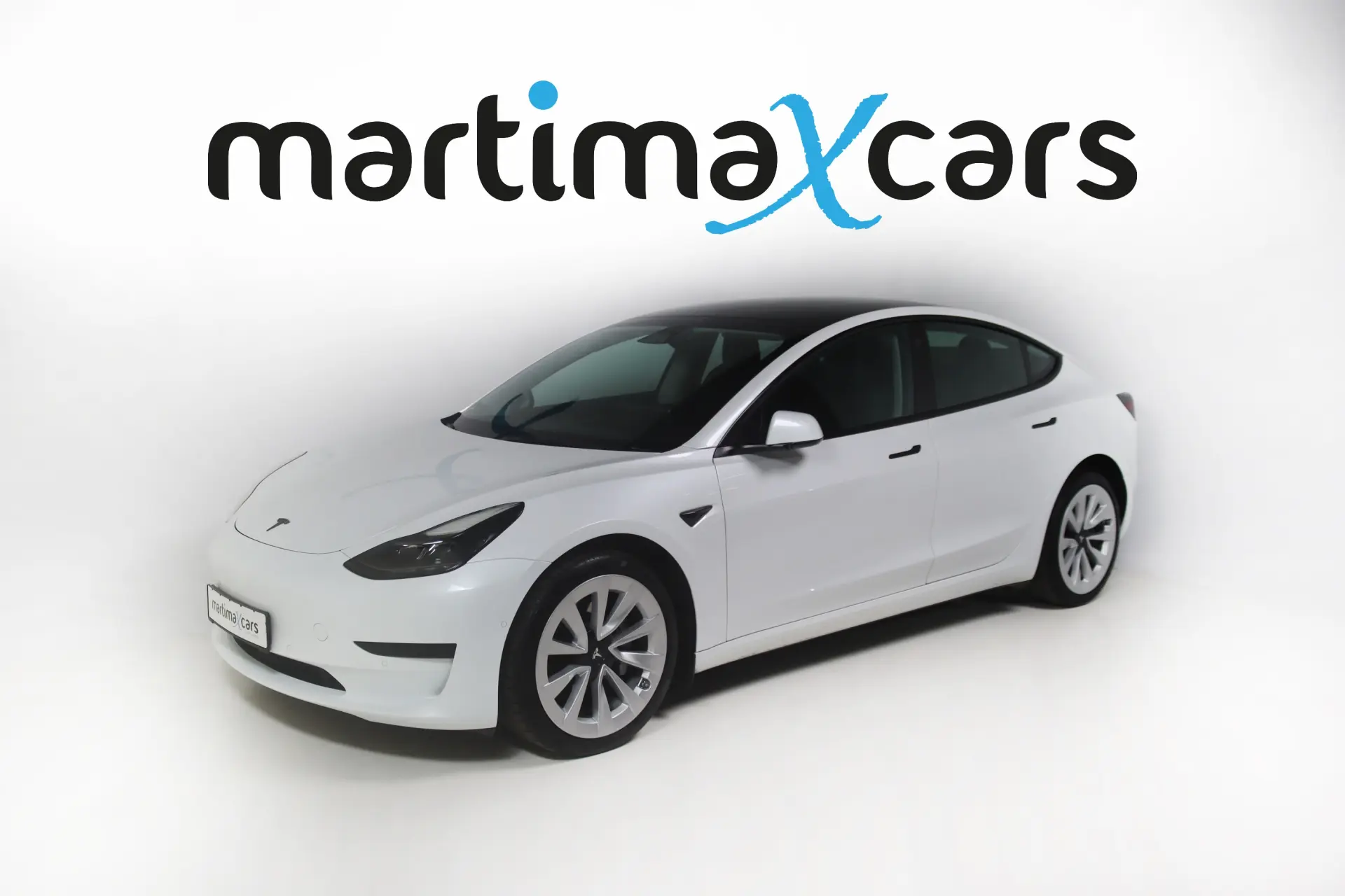 Tesla Model 3 Standard Range Plus RWD 2
