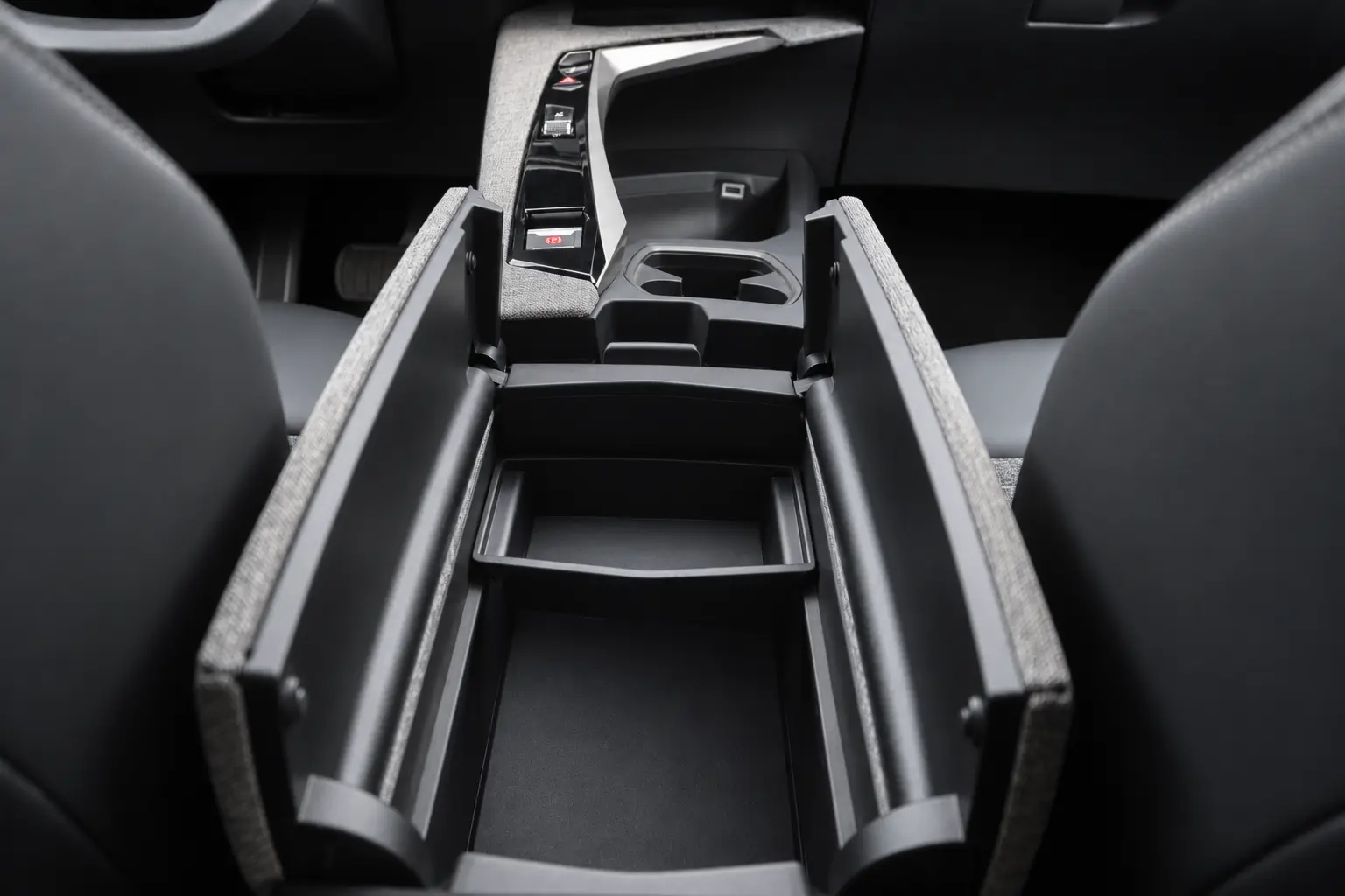 Peugeot E-3008 73 kWh Allure 20
