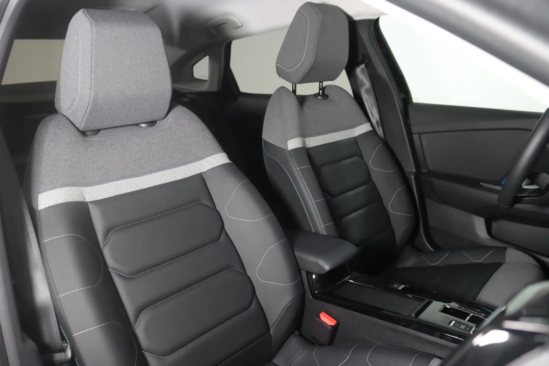 Citroen e-C4 X 50 kWh Shine 20