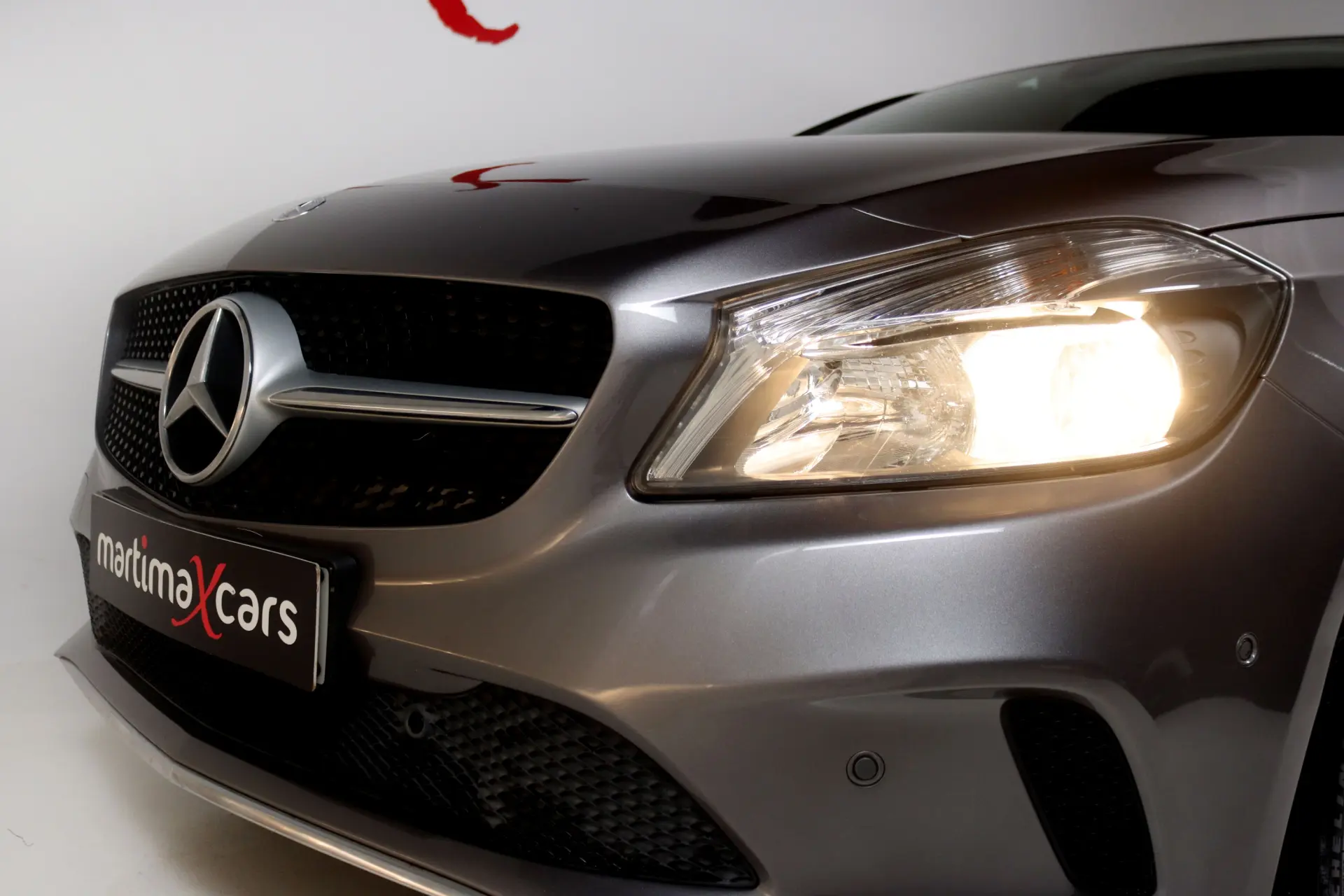 Mercedes-Benz A 180 d Urban 8