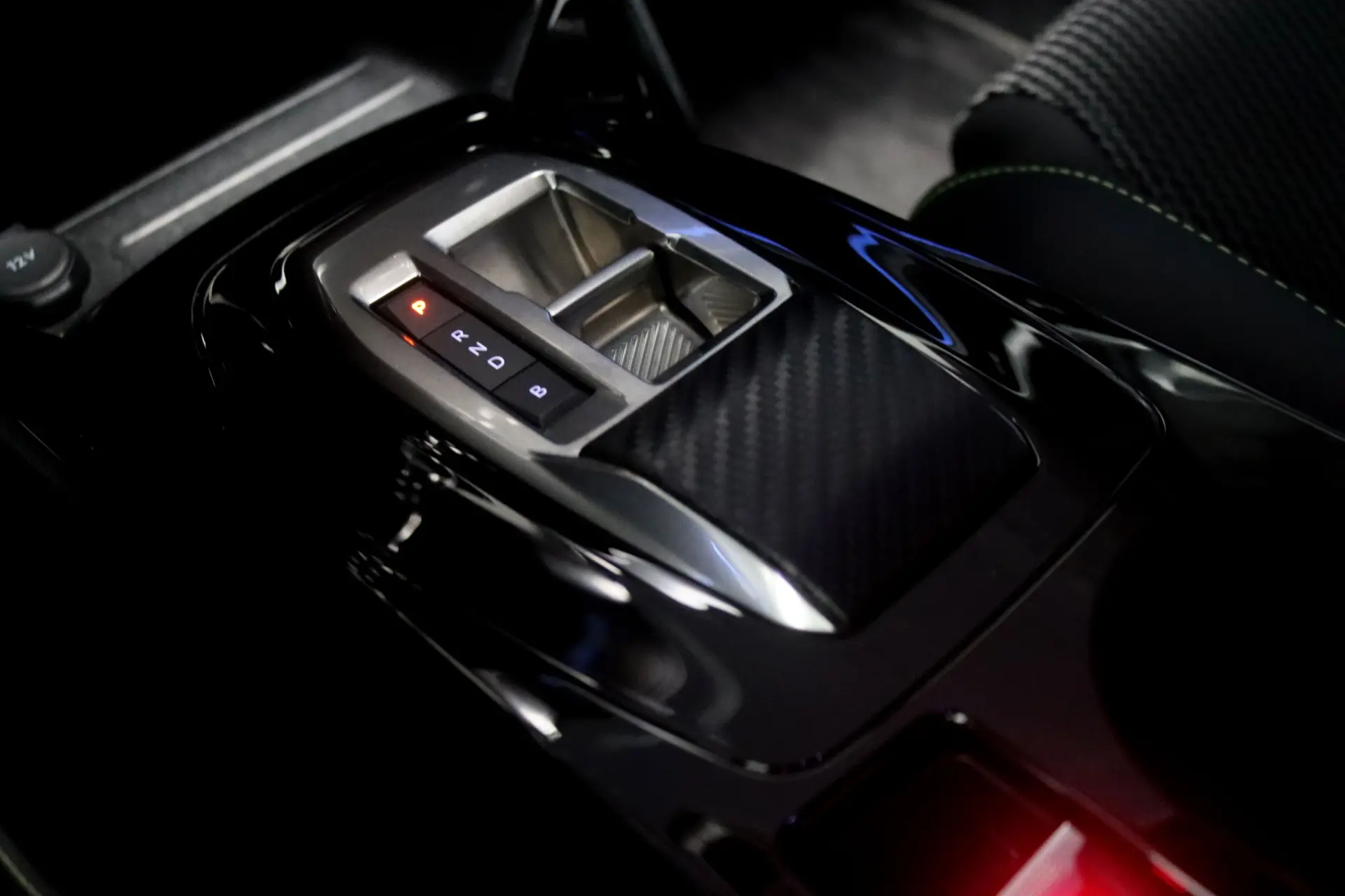 Peugeot e-2008 54 kWh GT 22