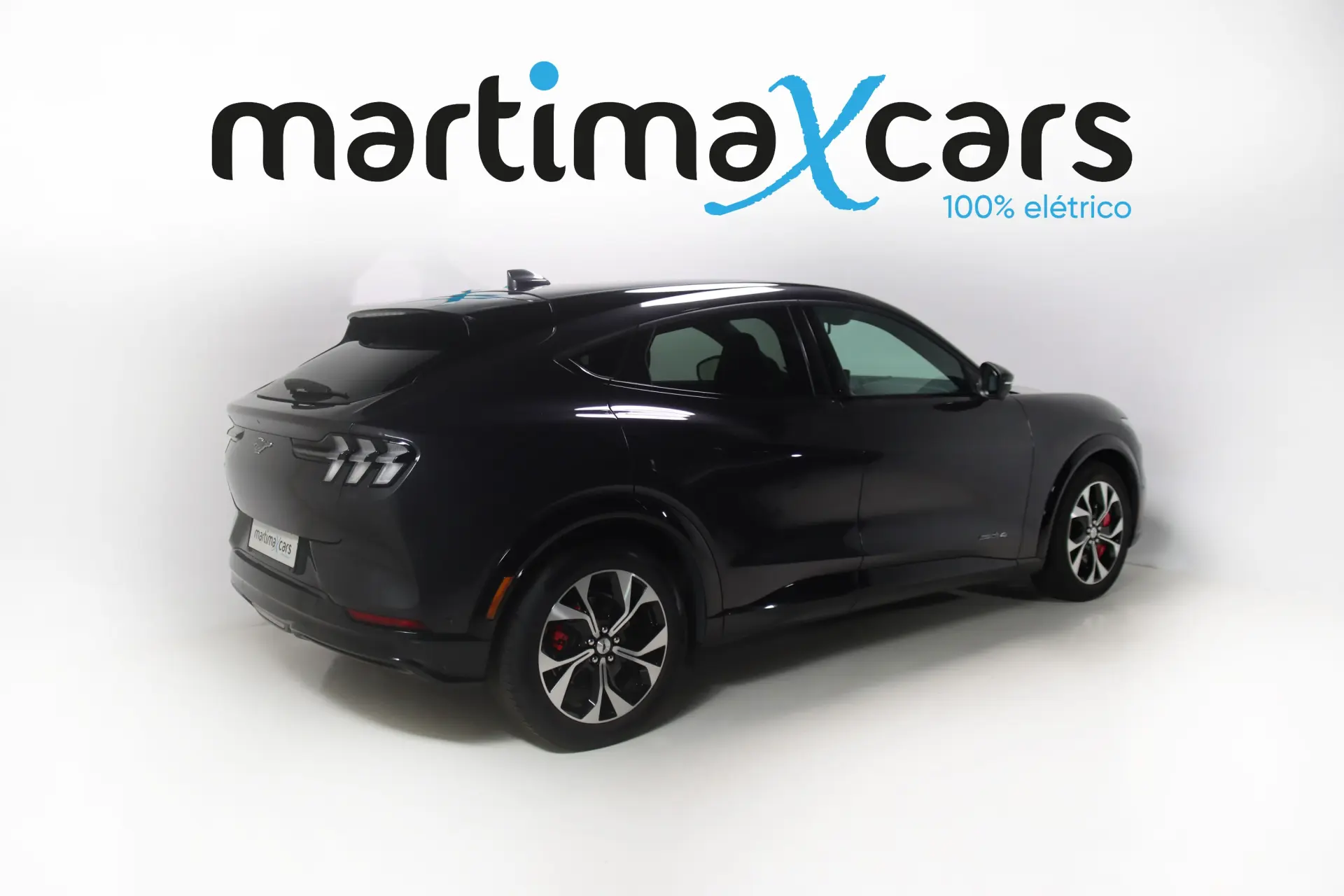 Ford Mustang Mach-E 98.7 kWh Premium AWD 4