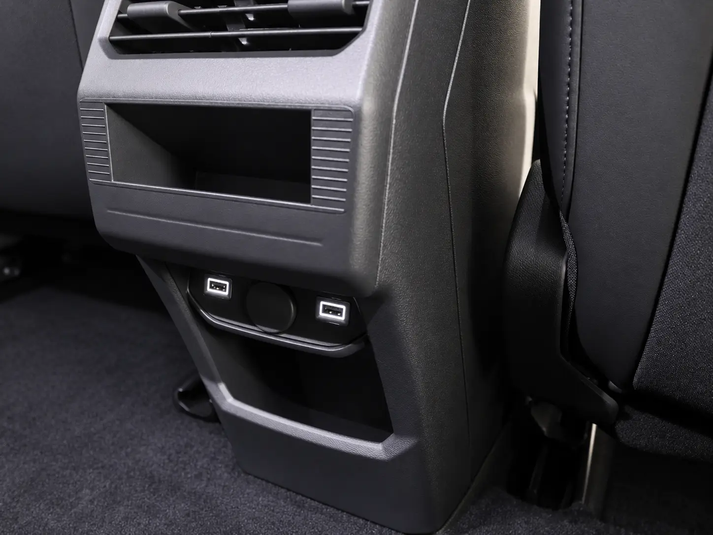 Peugeot E-3008 73 kWh Allure 19