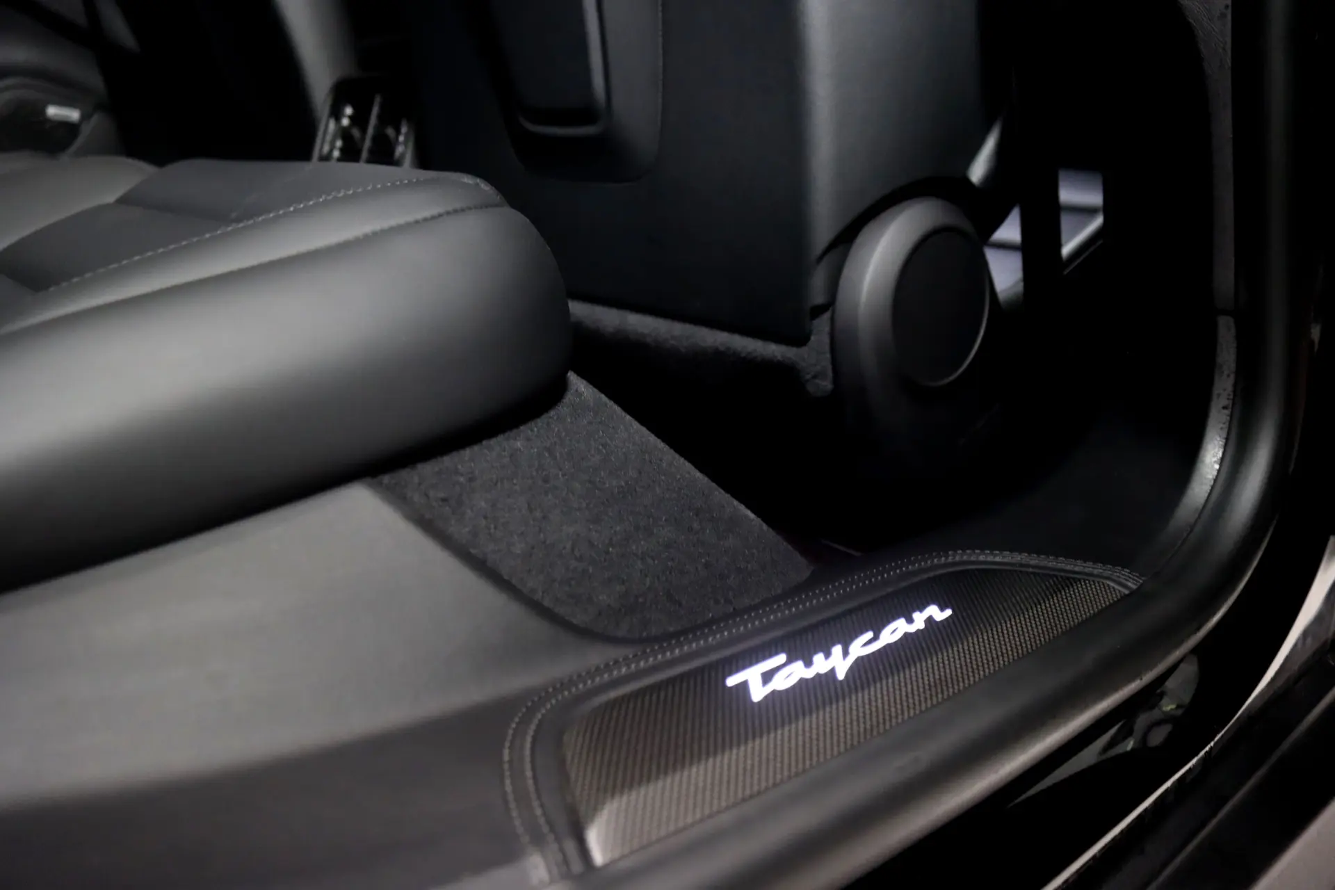 Porsche Taycan GTS 26