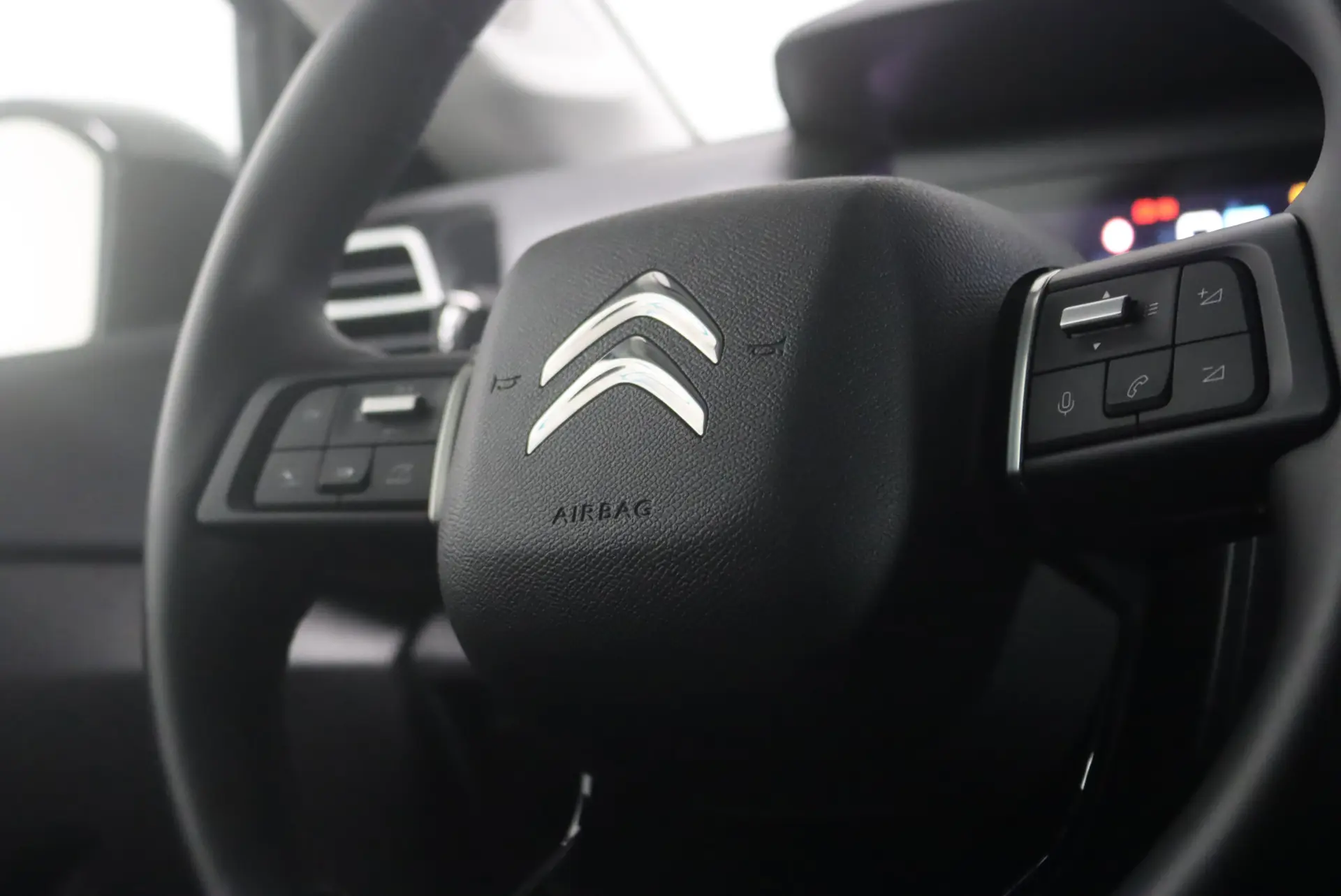 Citroen e-C4 50 kWh Shine 24