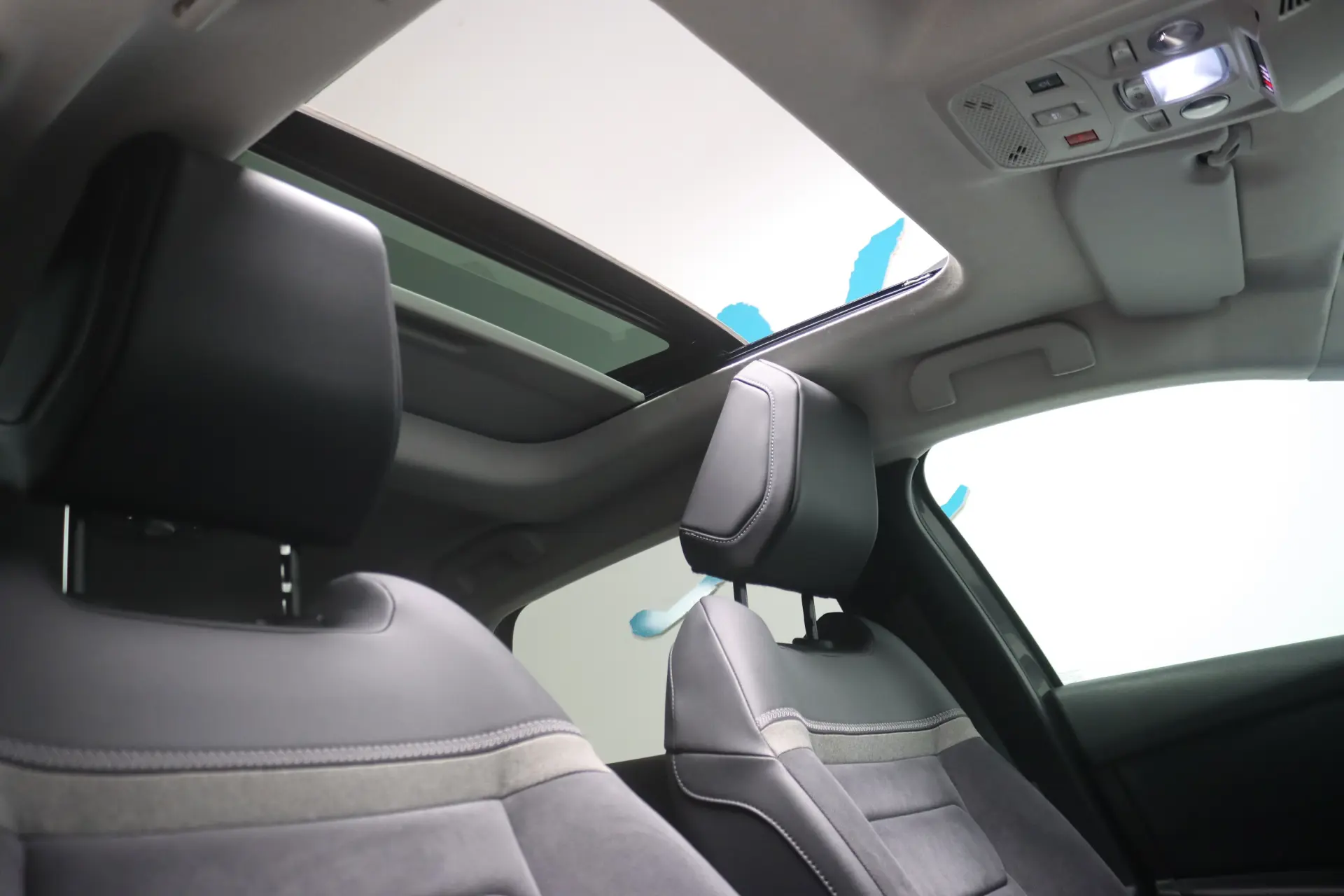 Citroen e-C4 50 kWh Shine 26