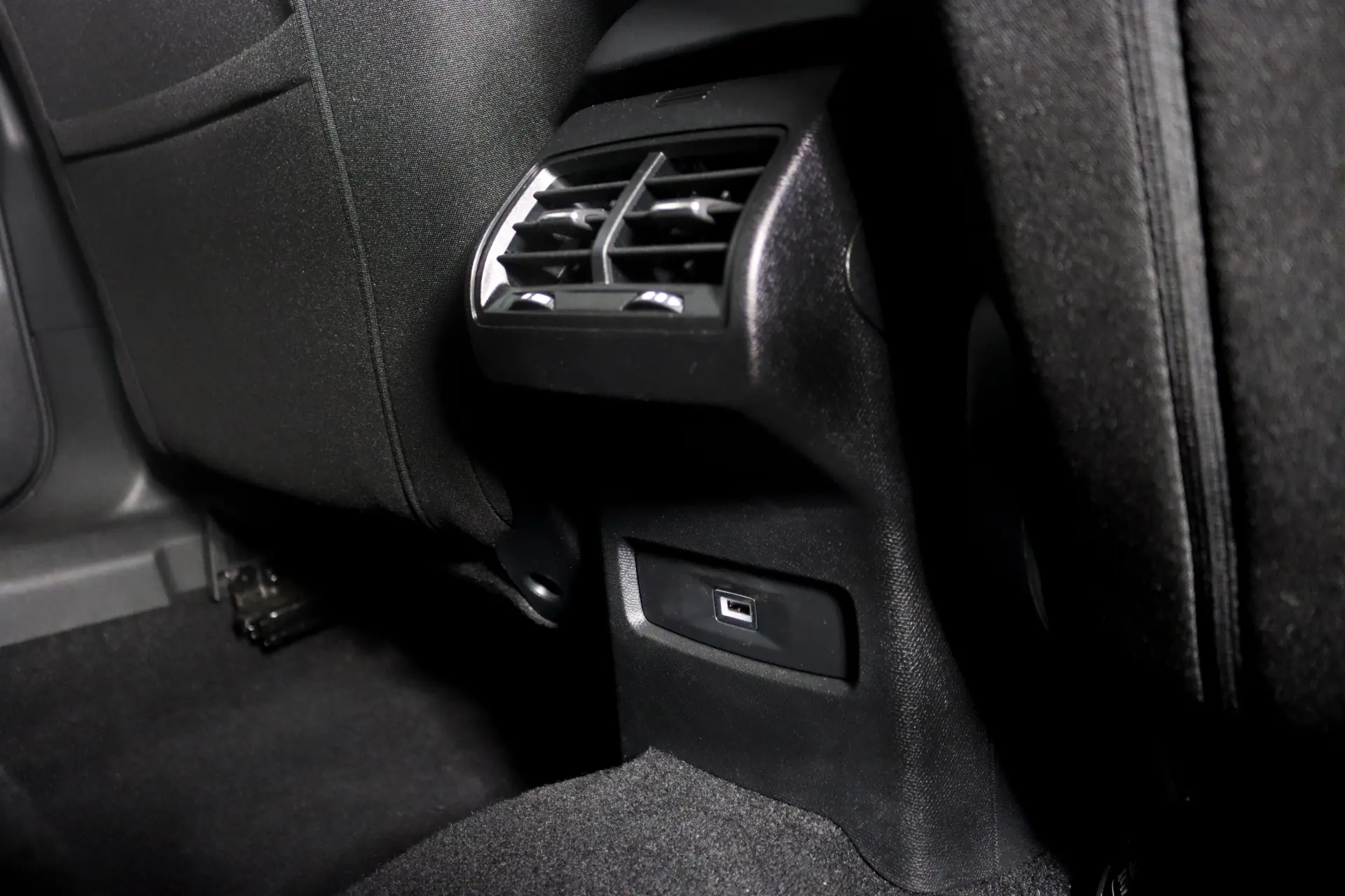 Citroen e-C4 50 kWh Plus 18