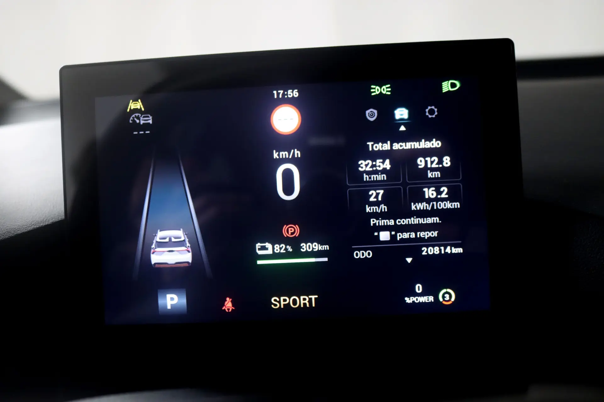 MG MG4 64 kWh Comfort 11