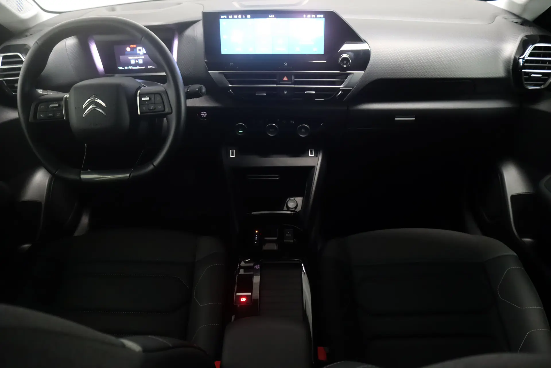 Citroen e-C4 50 kWh Shine 23
