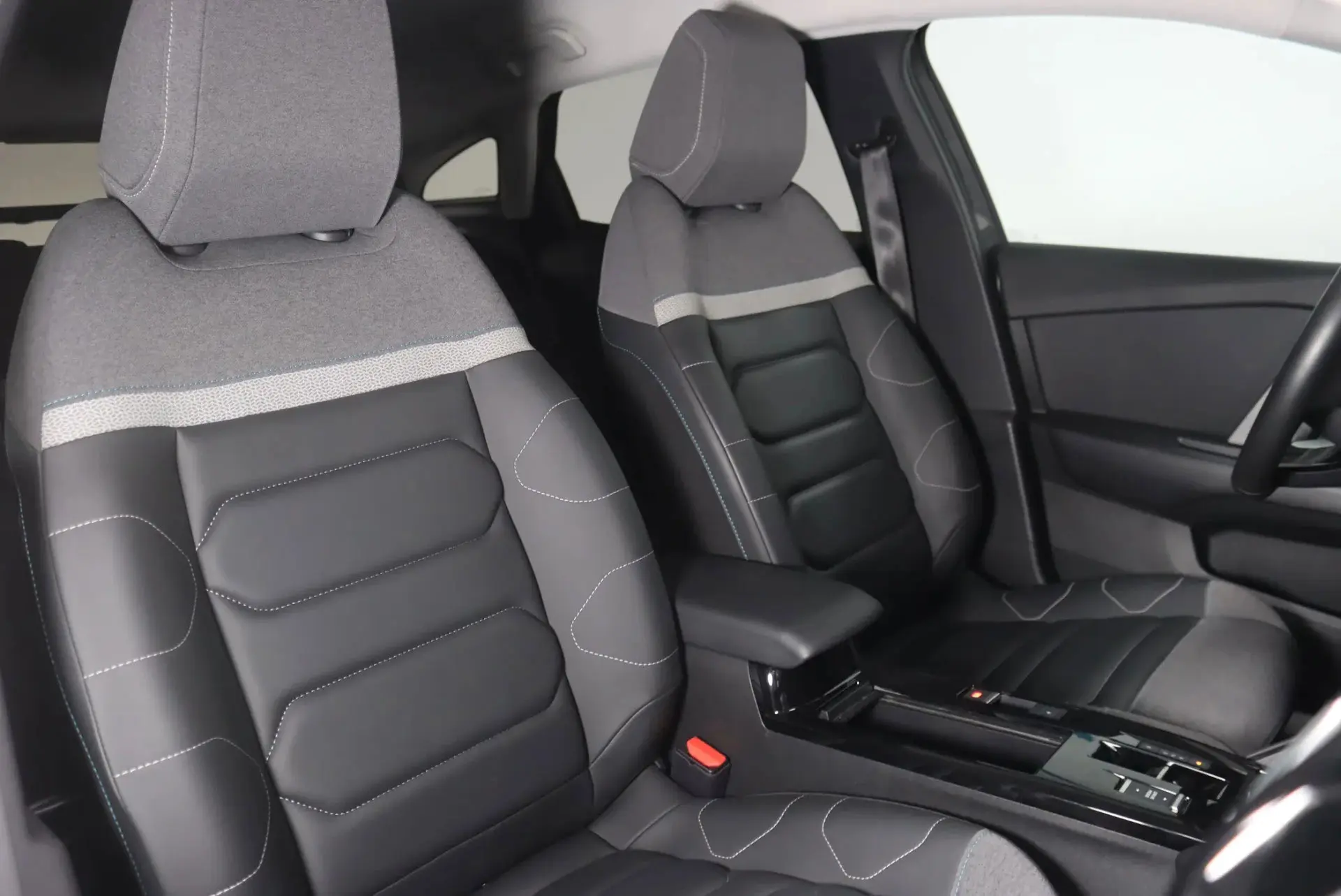 Citroen e-C4 50 kWh Shine 8