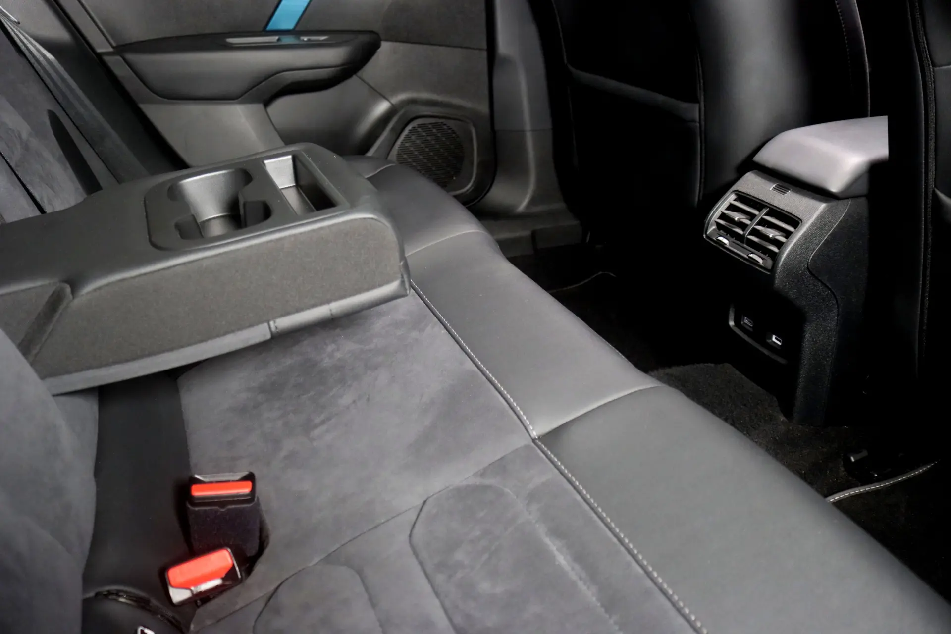 Citroen e-C4 50 kWh Shine 31
