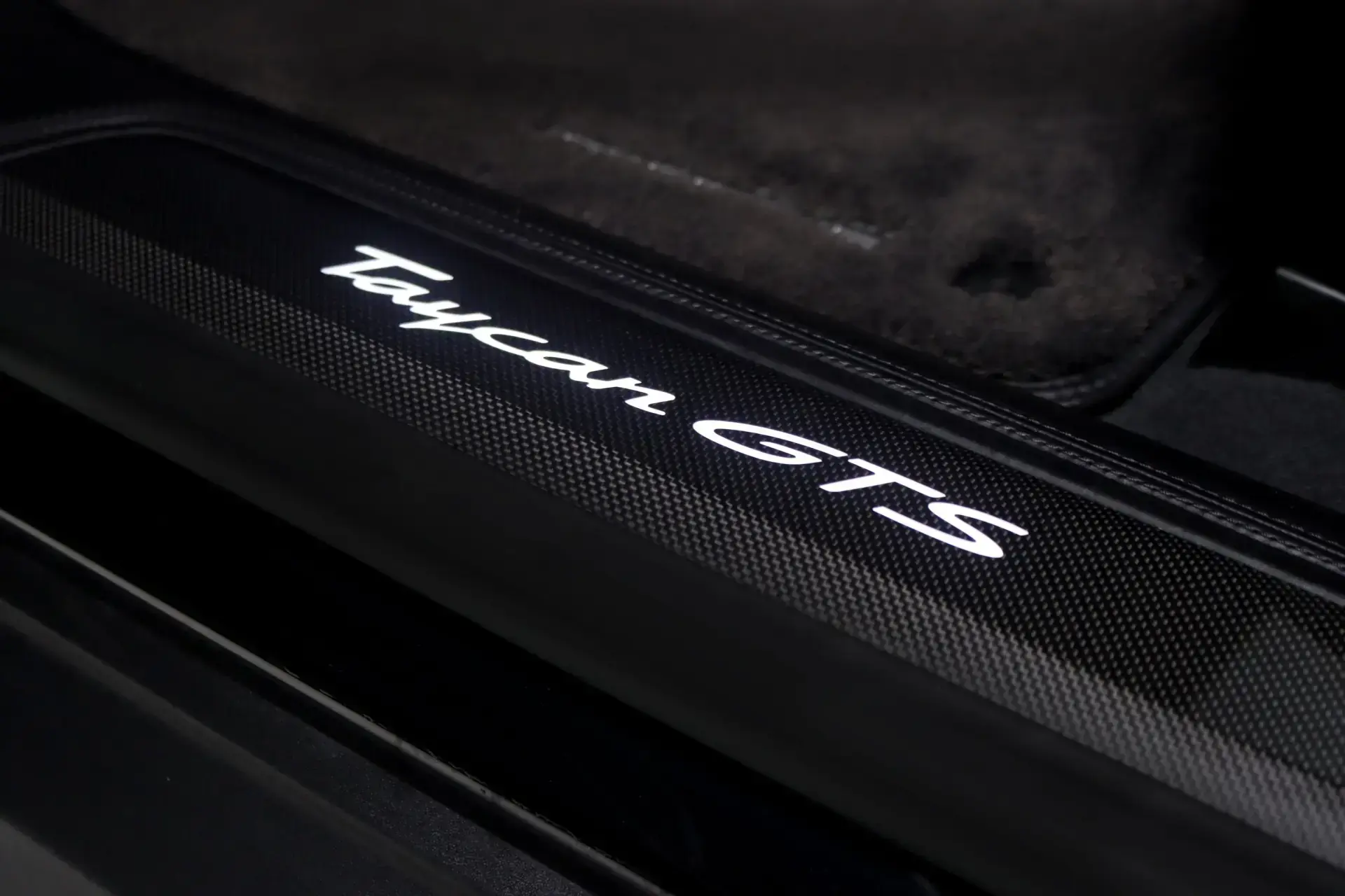 Porsche Taycan GTS 13
