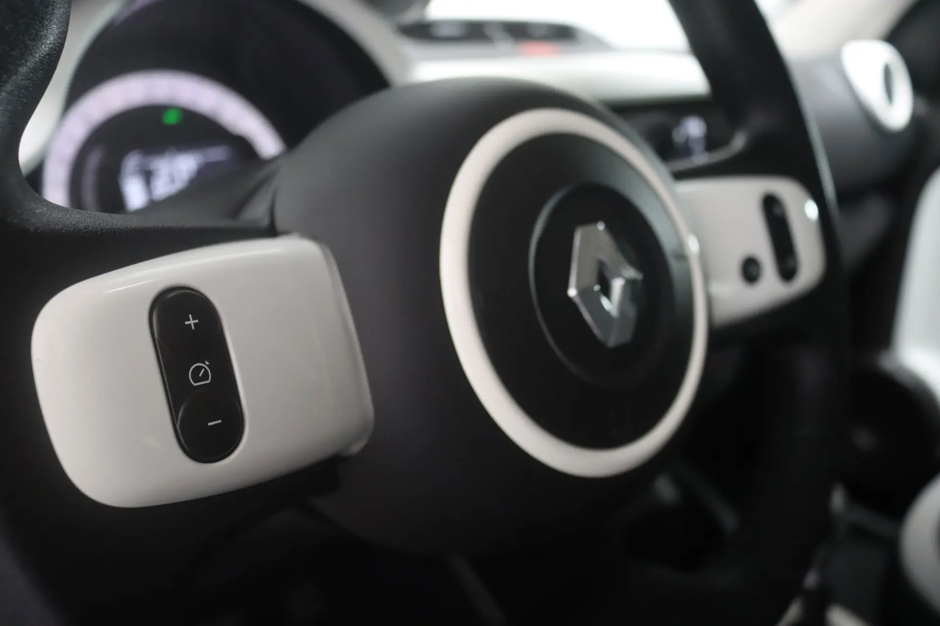 Renault Twingo E-Tech 27.5 kWh Evolution Autonomia Urbana 21