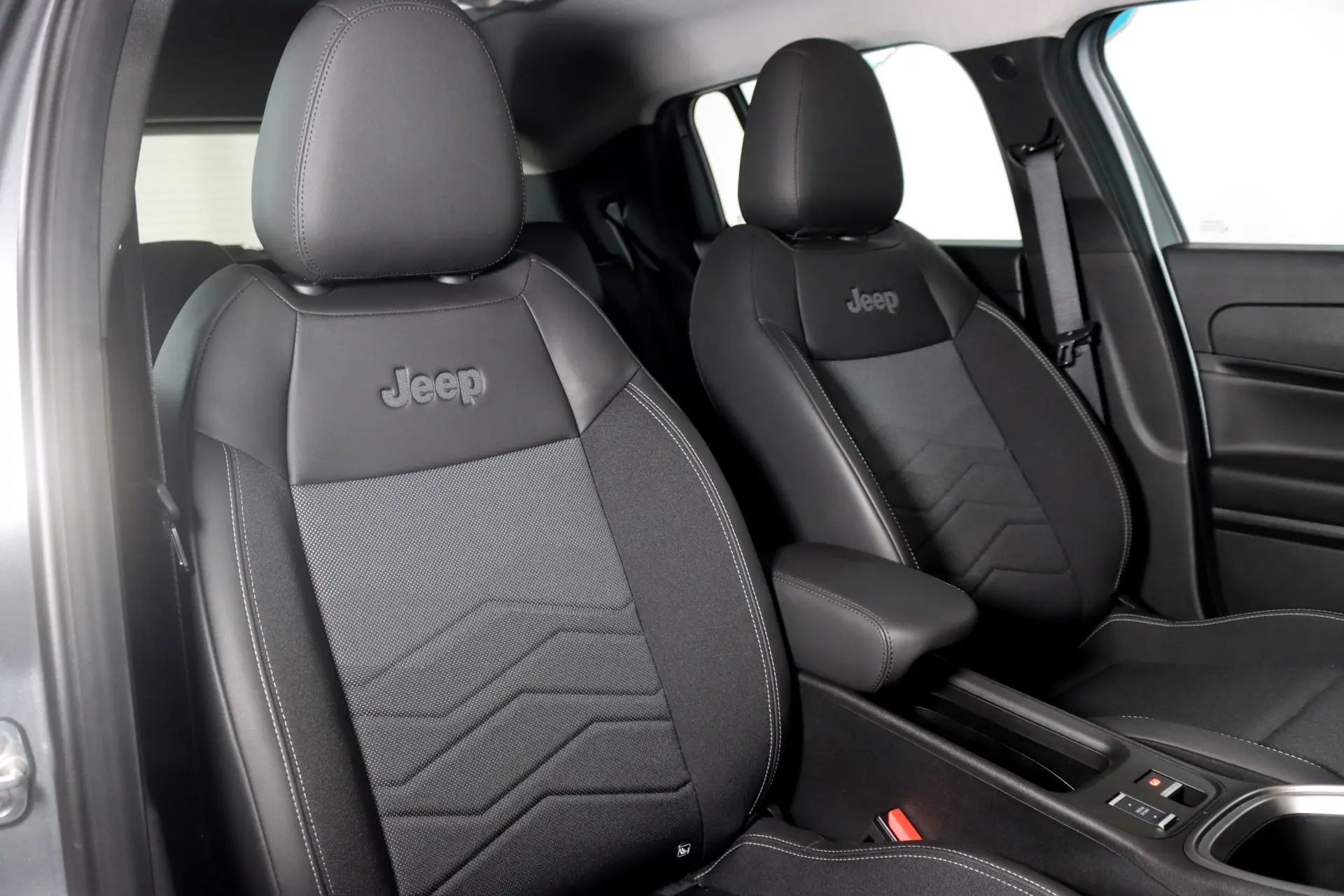 Jeep Avenger 54 kWh Altitude 18