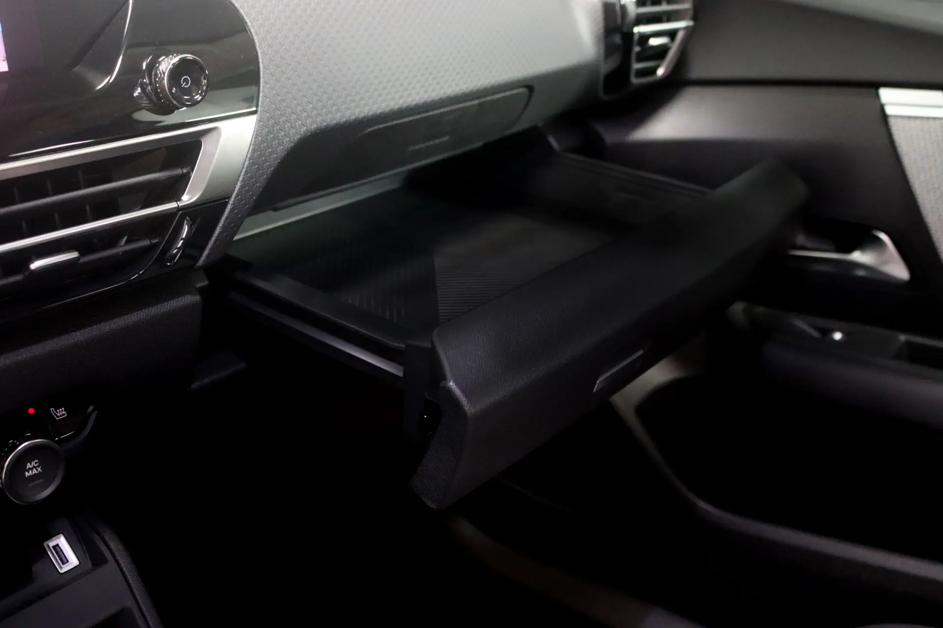 Citroen e-C4 X 50 kWh Shine 38