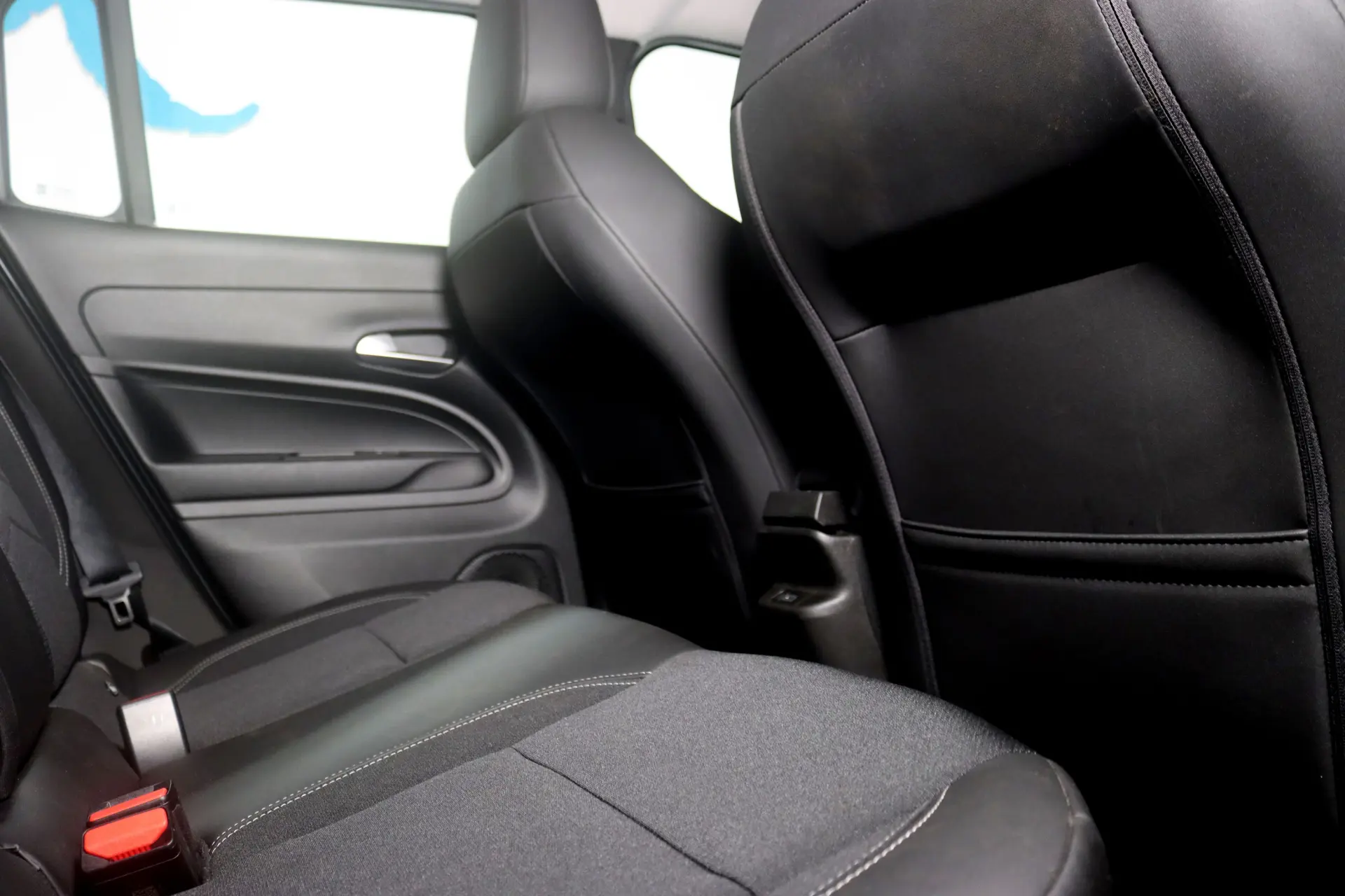 Jeep Avenger 54 kWh Altitude 21