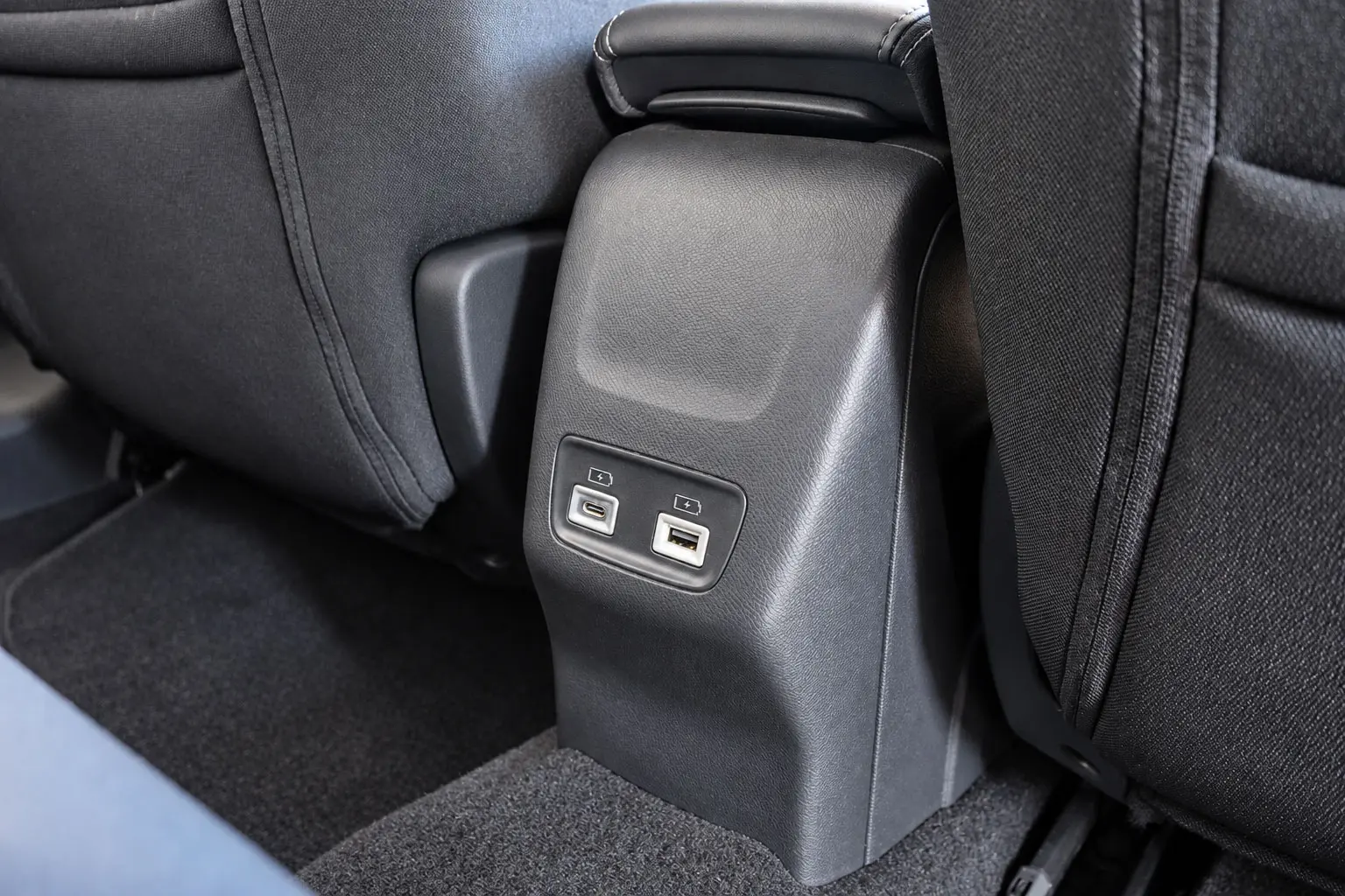 Peugeot e-208 50 kWh Style 9
