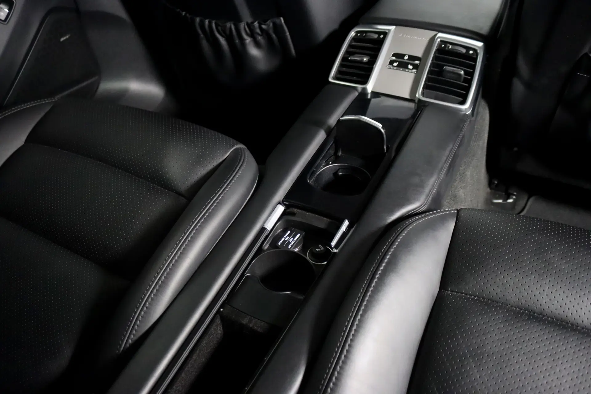 Porsche Panamera S Hybrid 18