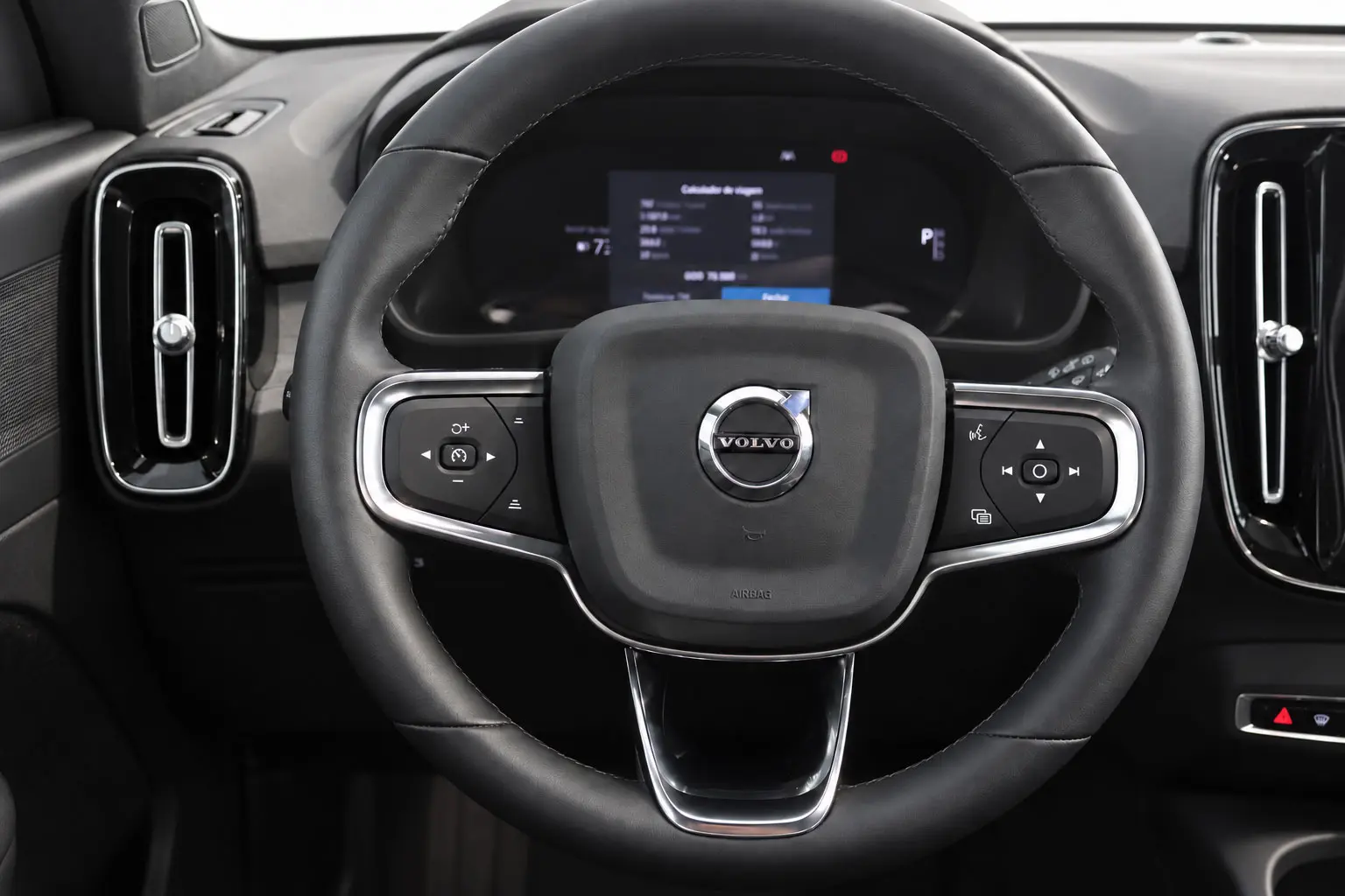 Volvo XC 40 Recharge Core 15