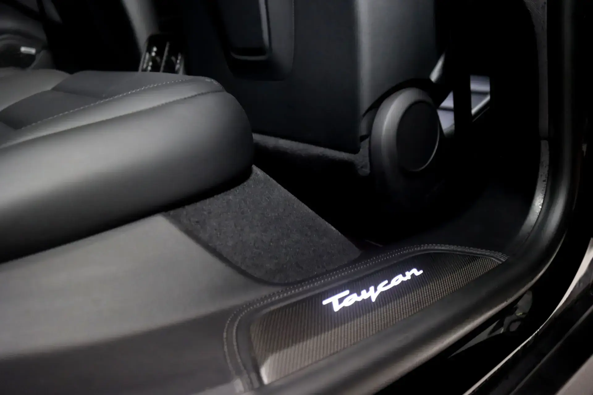 Porsche Taycan GTS 26