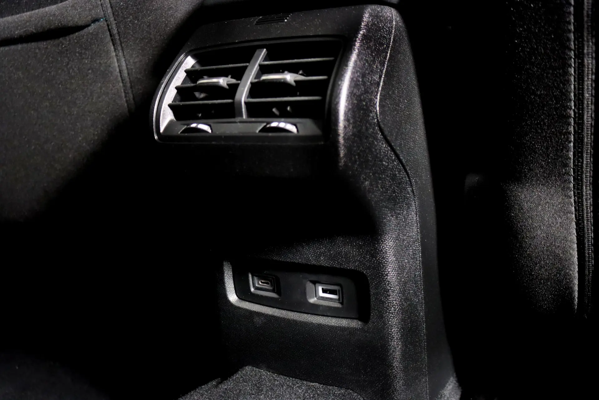 Citroen e-C4 50 kWh Shine 22