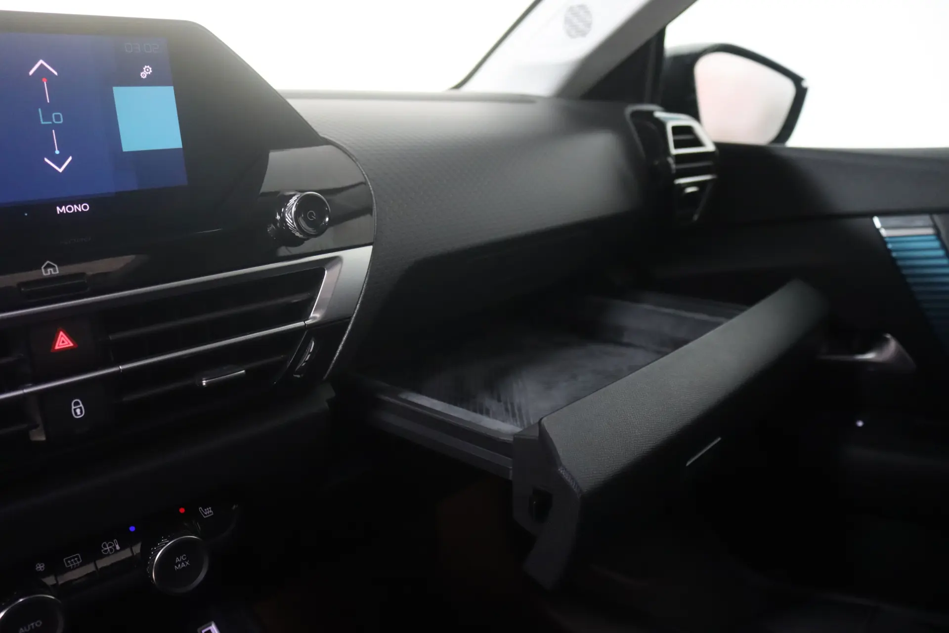 Citroen e-C4 50 kWh Shine 19