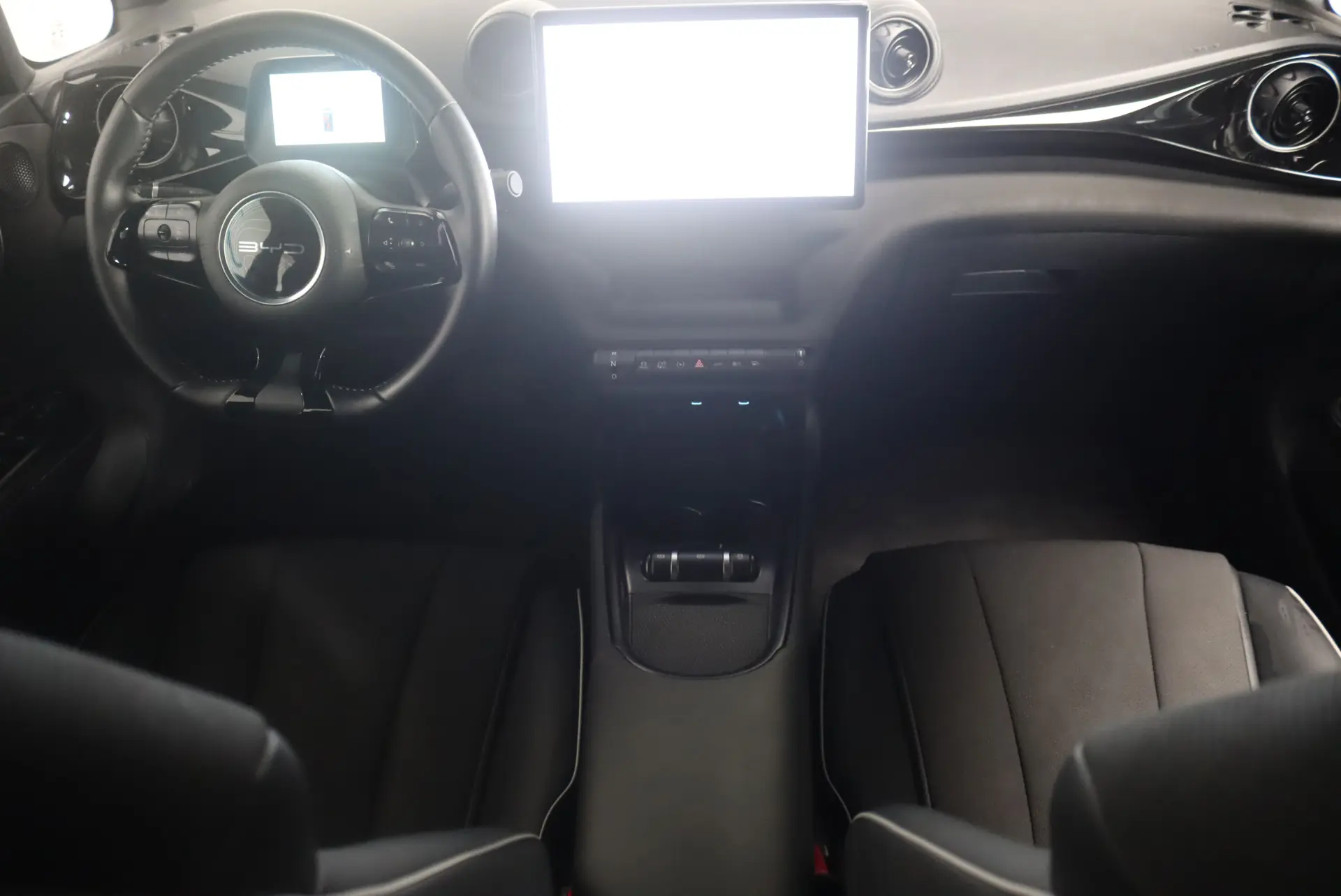 BYD Dolphin 60.4 kWh Comfort 23