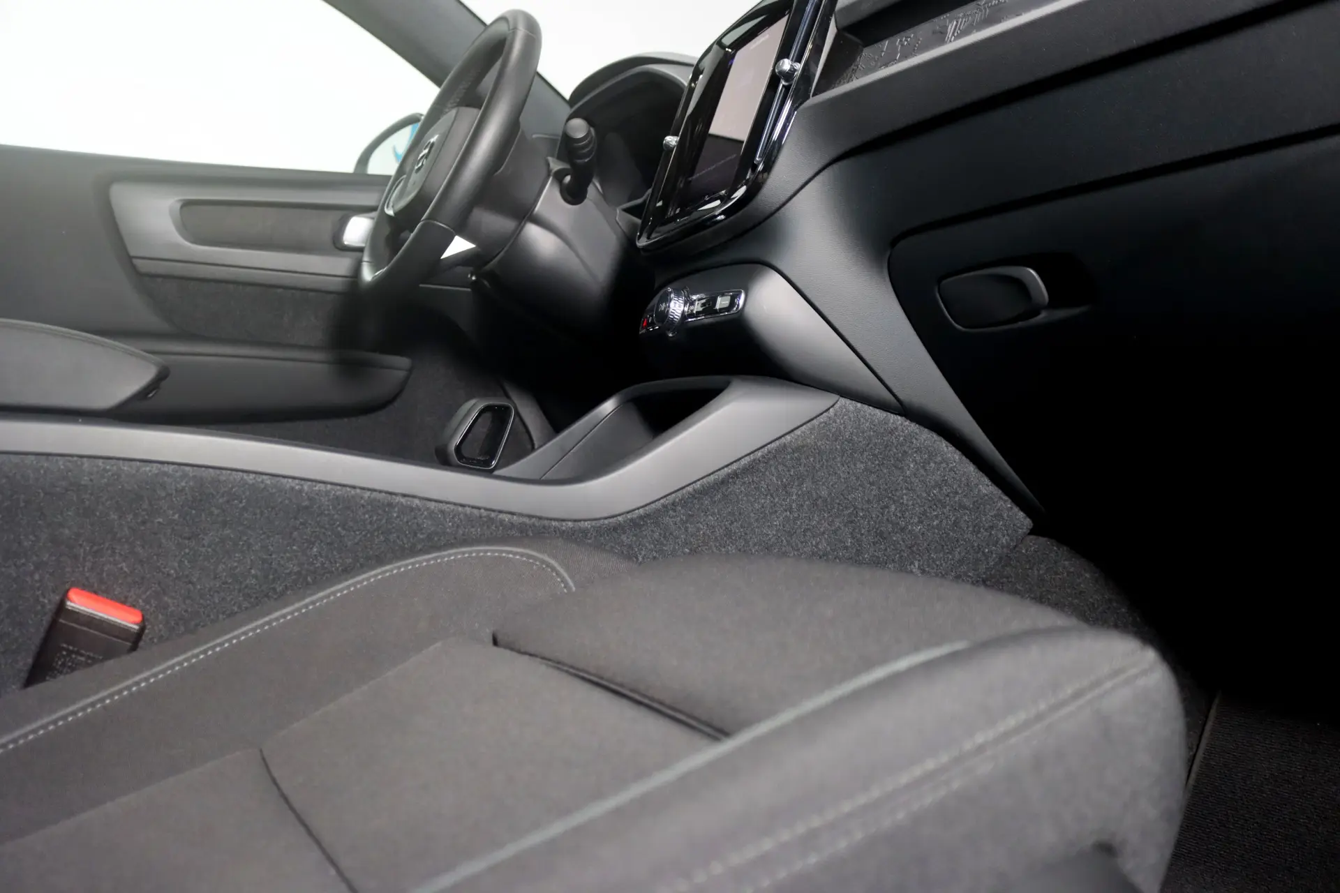 Volvo C40 Recharge Core 19