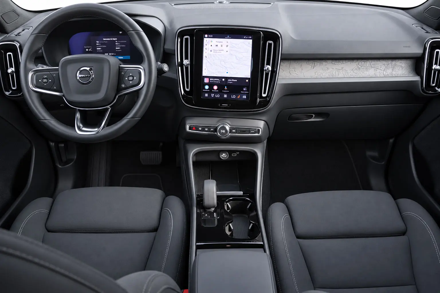 Volvo XC 40 Recharge Core 13
