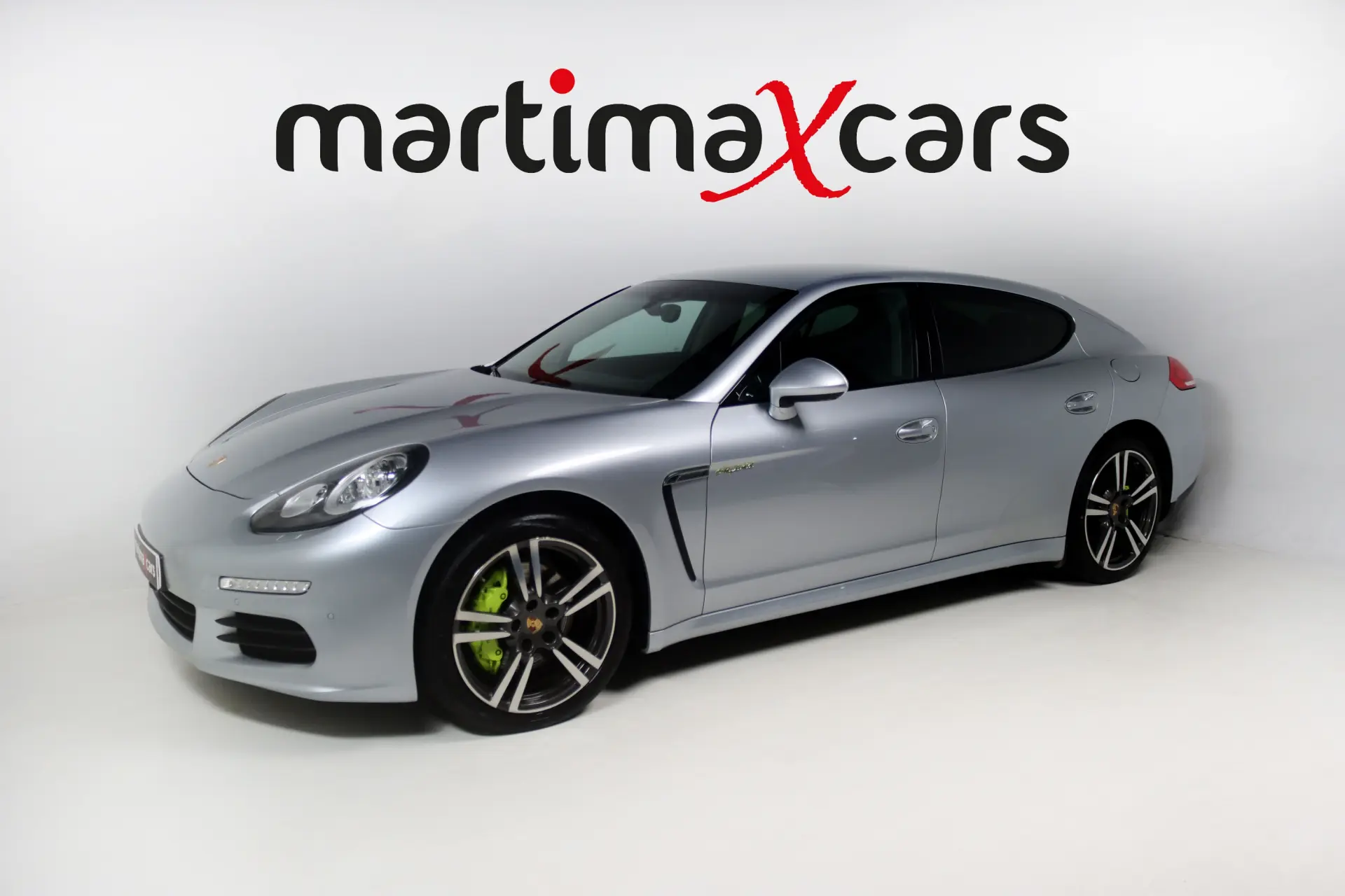 Porsche Panamera S Hybrid 2