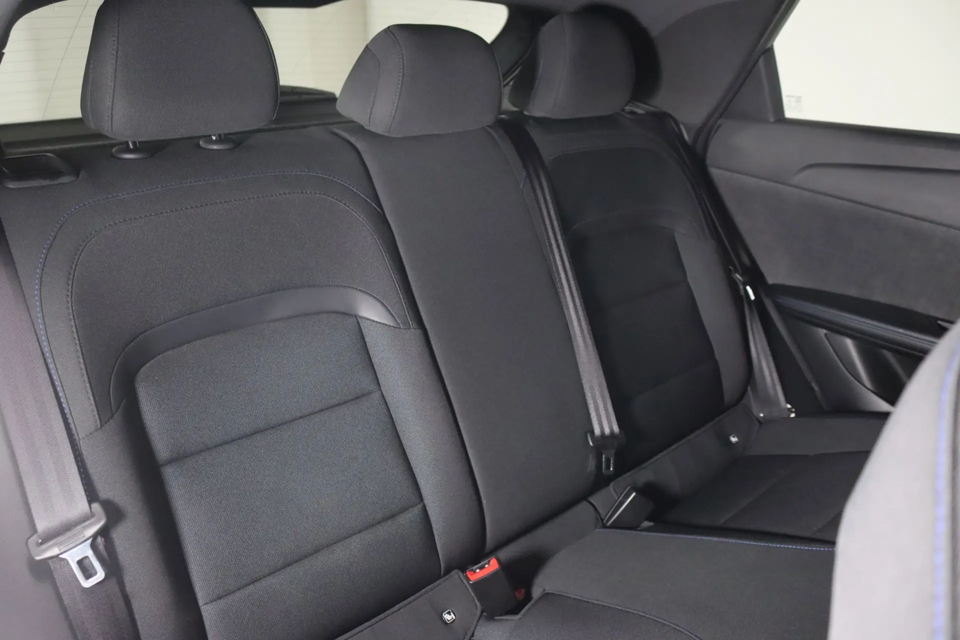 MG MG4 64 kWh Comfort 15