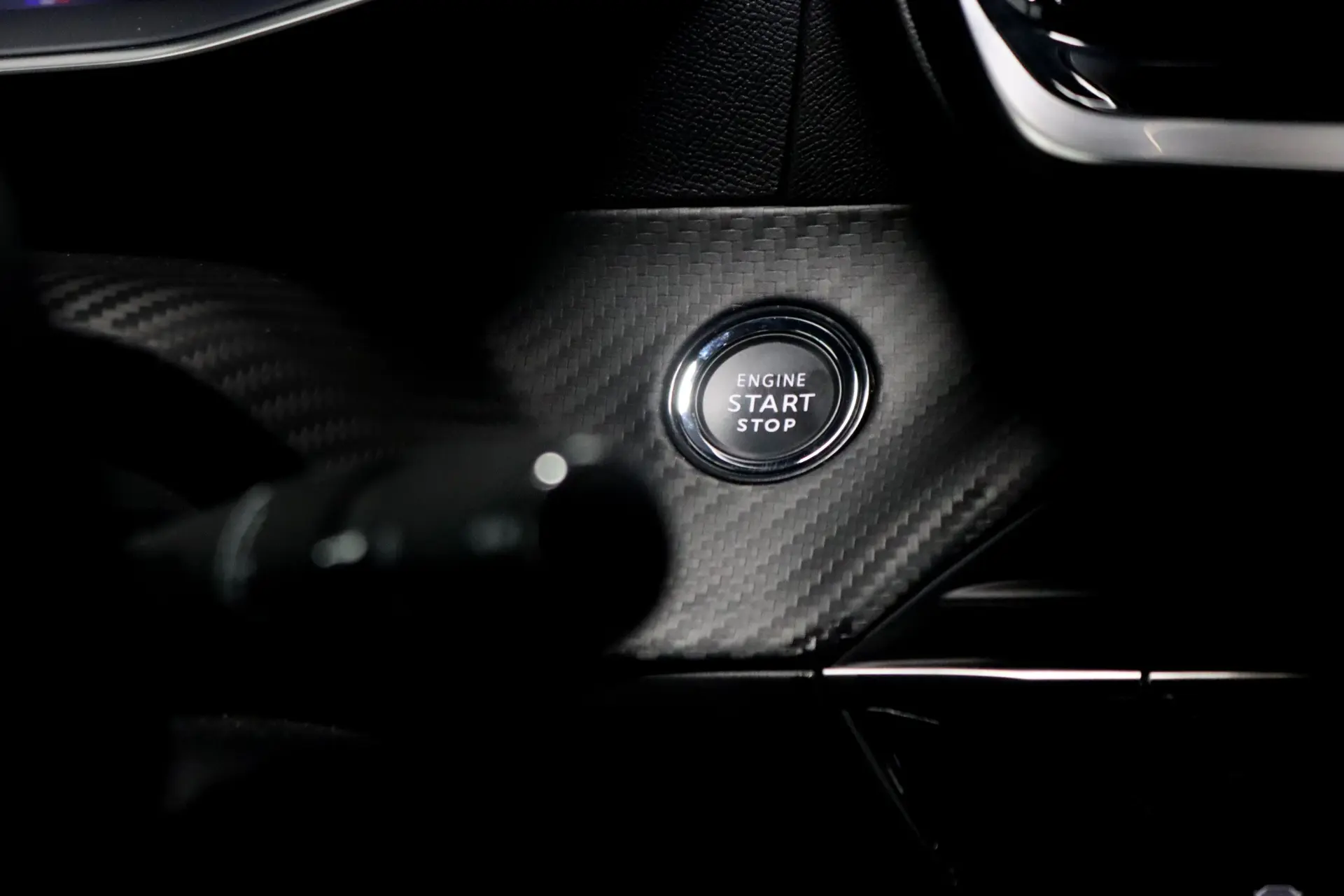 Peugeot e-2008 54 kWh GT 27