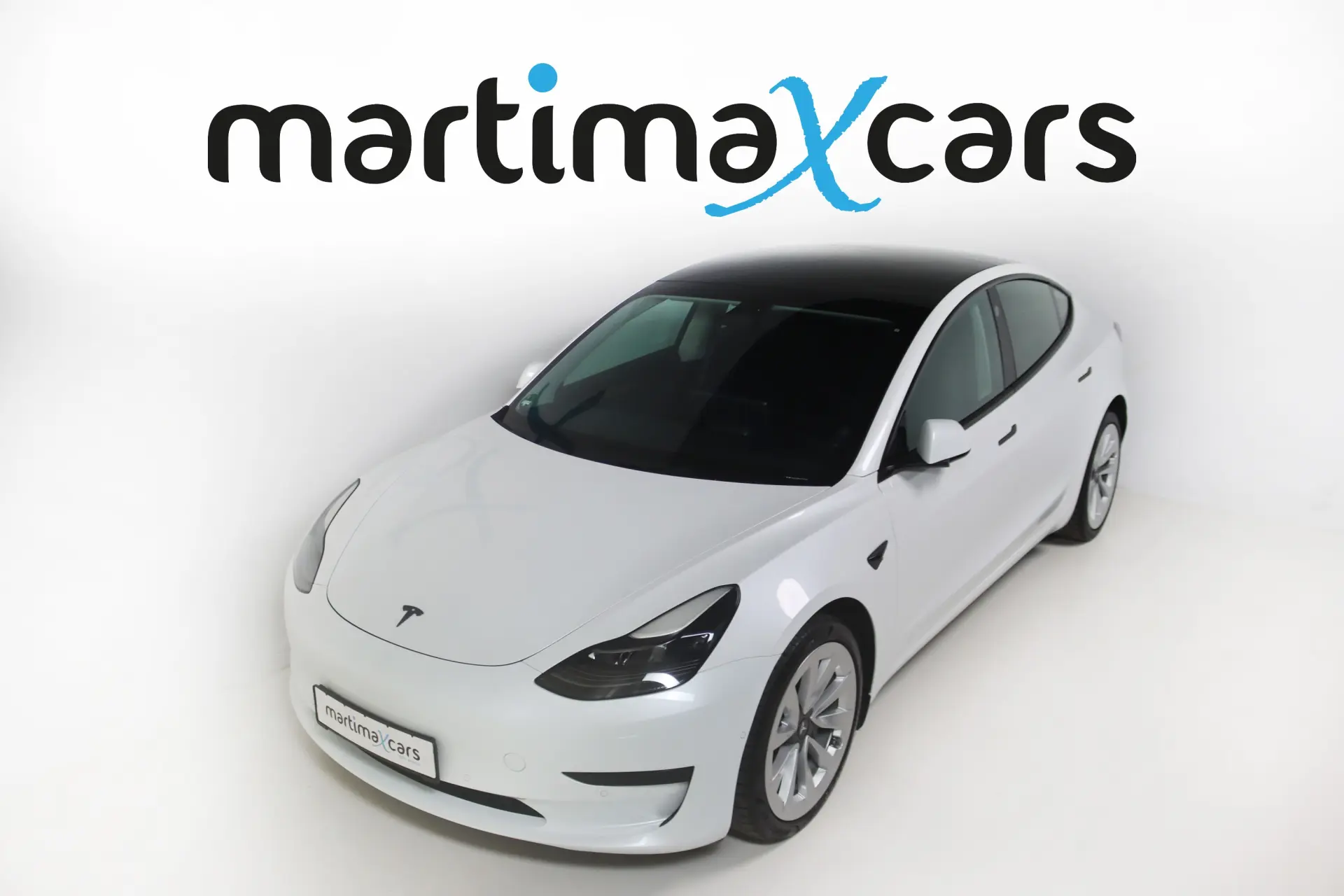 Tesla Model 3 Standard Range Plus RWD 3