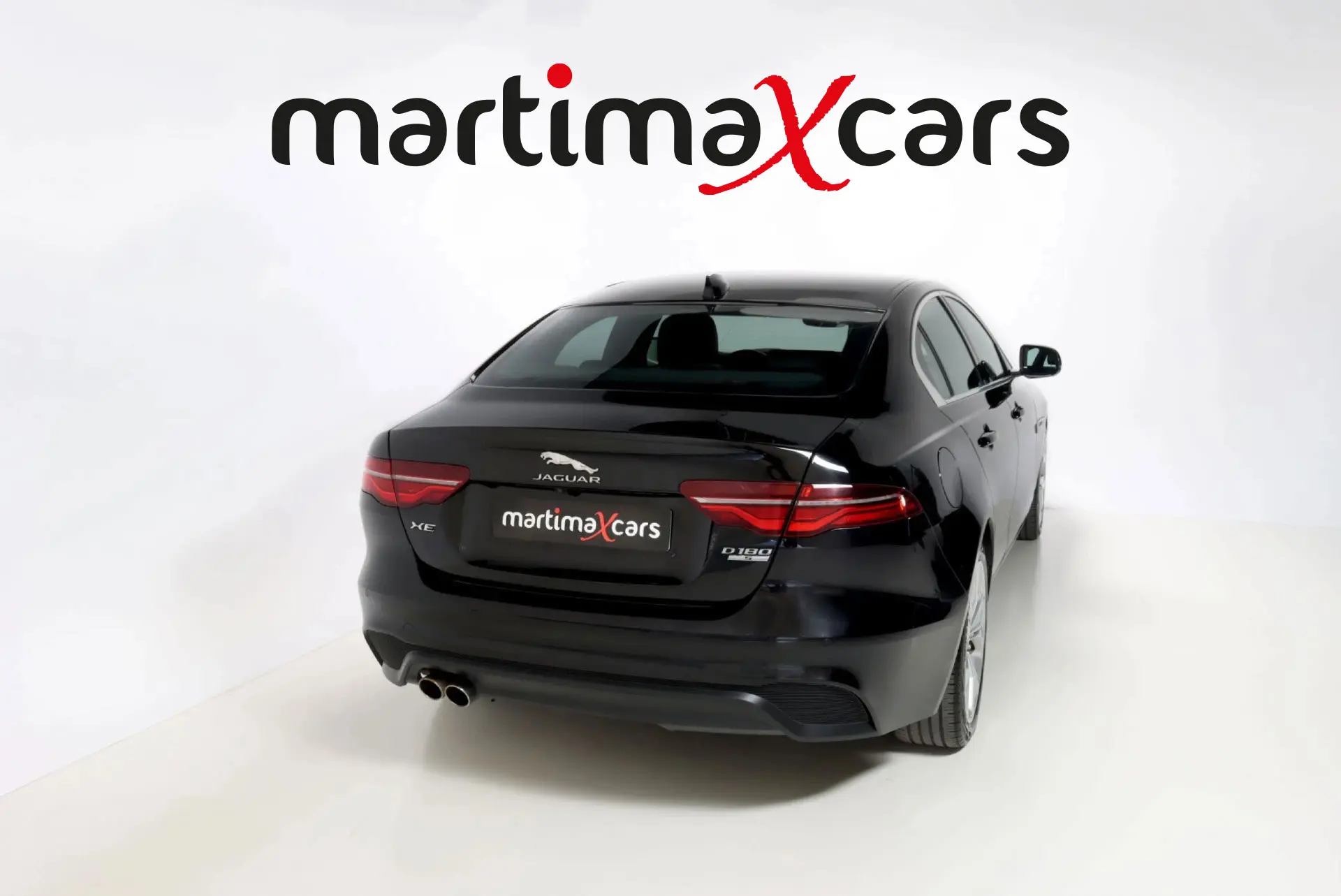 Jaguar XE D180 Aut. R-Dynamic S 5