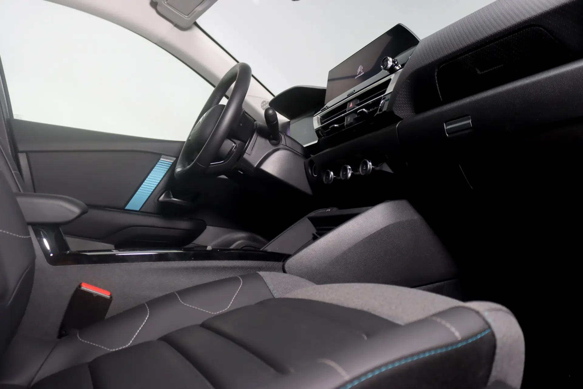 Citroen e-C4 50 kWh Shine 19
