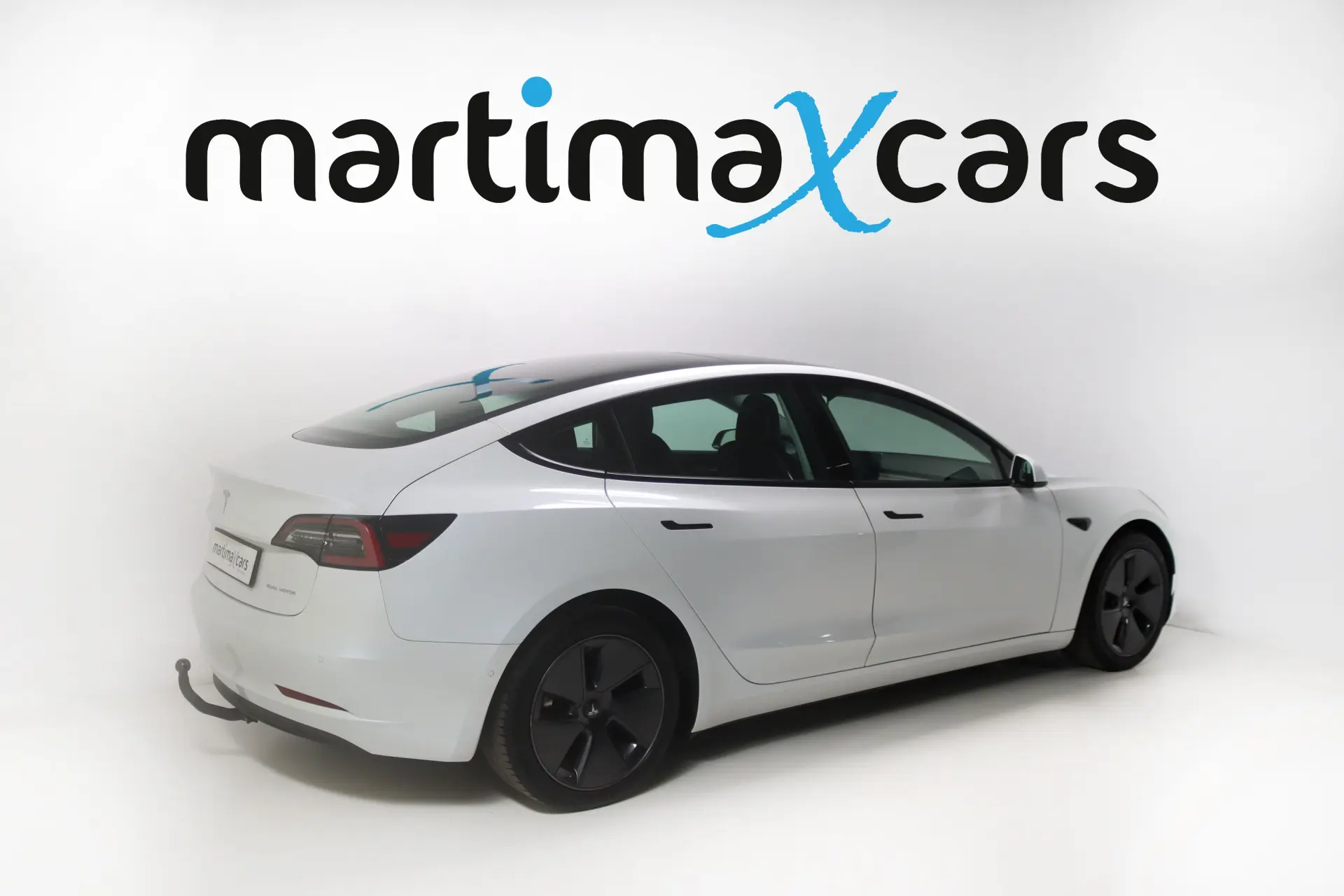 Tesla Model 3 Long-Range Dual Motor AWD 4