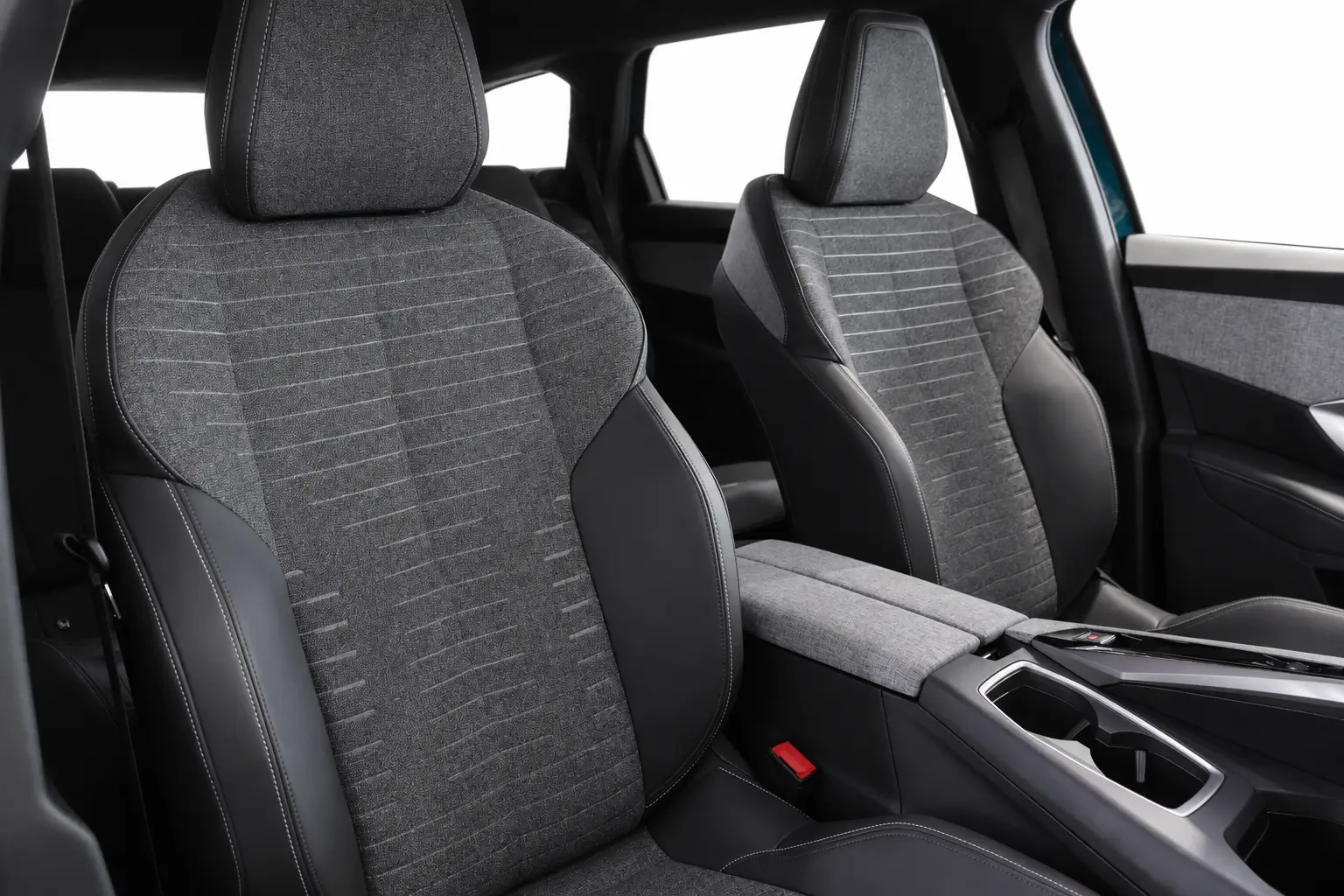 Peugeot E-5008 73 kWh GT 10