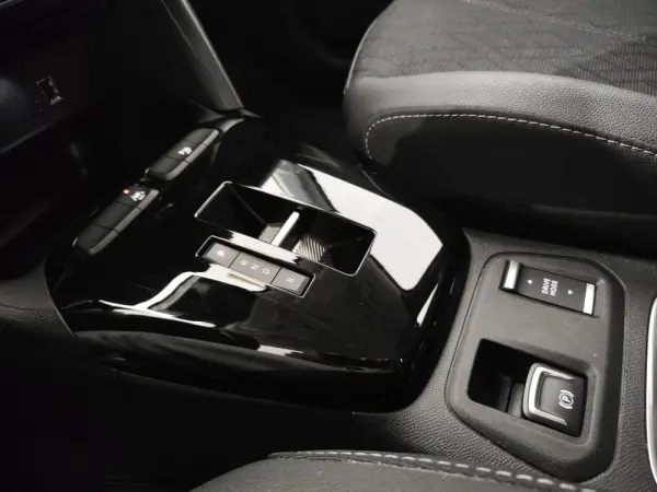 Opel Corsa-e 50 kWh 16