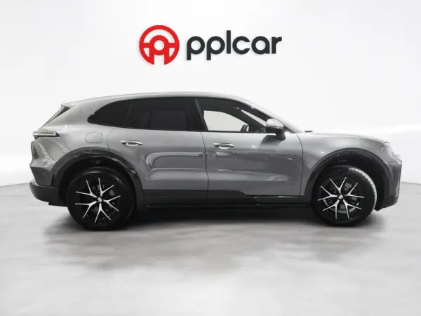 Porsche Cayenne Electric 4
