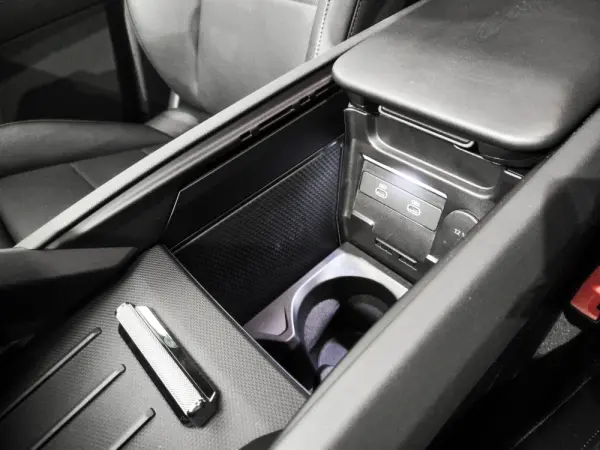 Porsche Cayenne Electric 30
