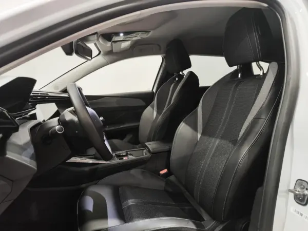 Peugeot 308 SW 1.2 PureTech Allure 8