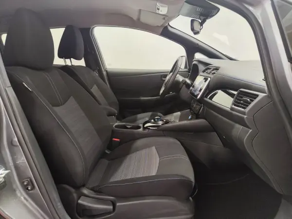 Nissan Leaf N-Connecta 24